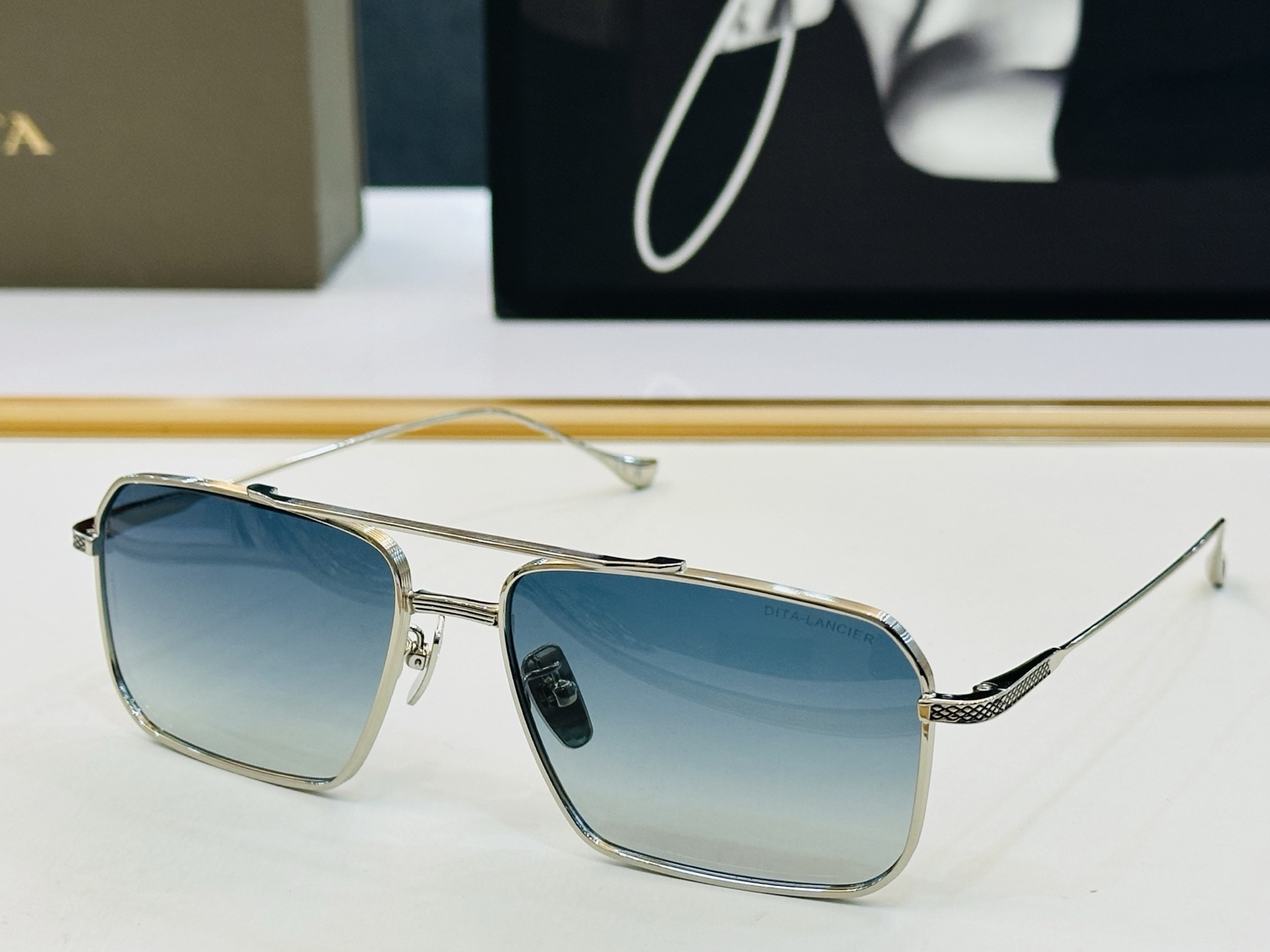 官网款 DlT* 迪塔 DTS219 Size：60口18-142 意大利最新原单货 [得意][得意]男