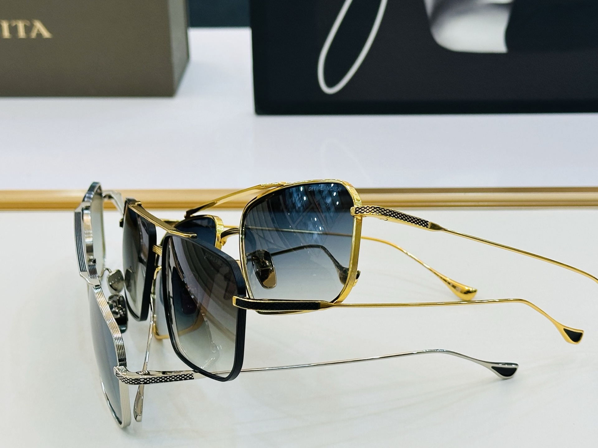 官网款 DlT* 迪塔 DTS219 Size：60口18-142 意大利最新原单货 [得意][得意]男