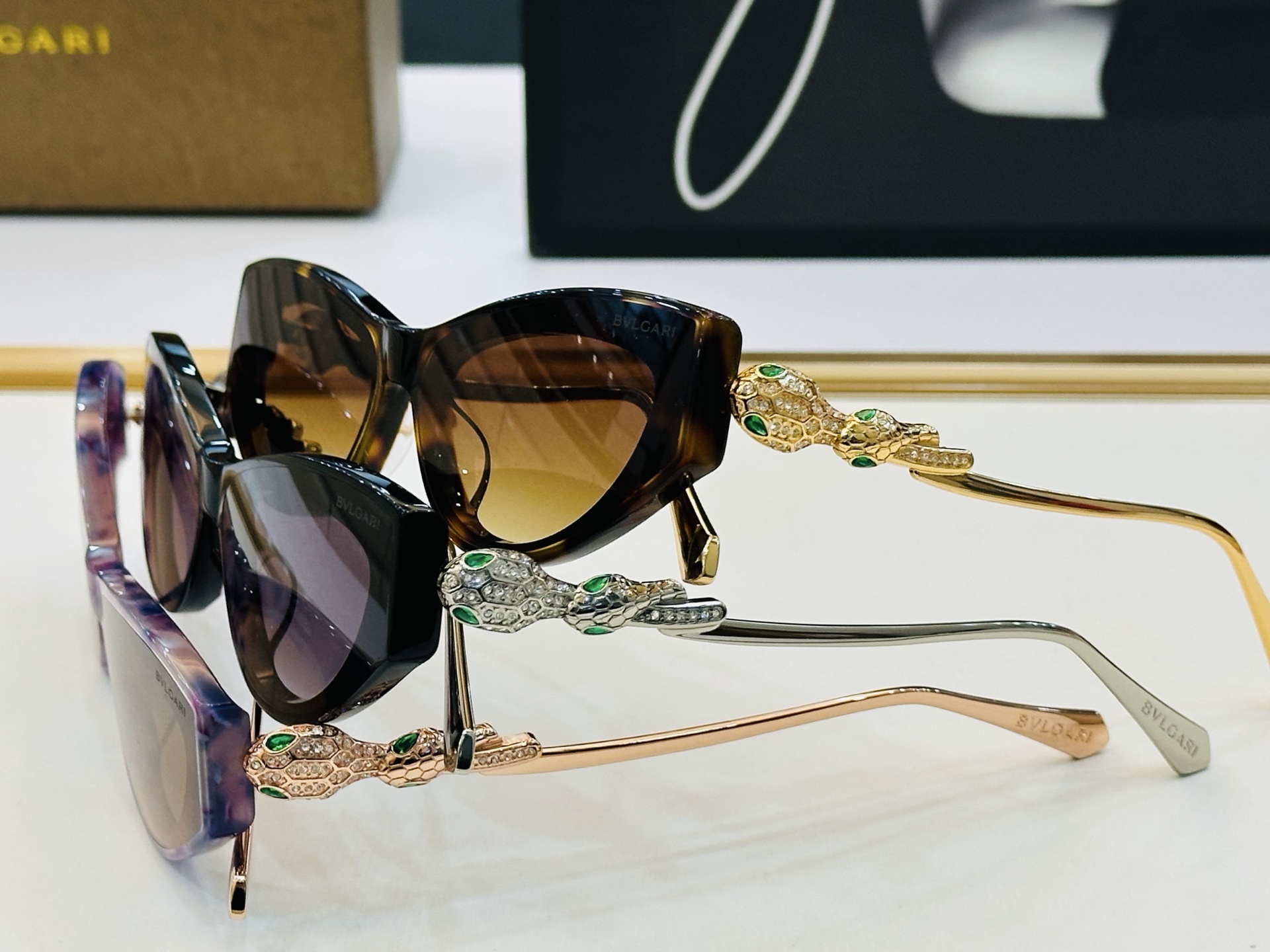 🆕款 官网同售 宝格家 BV1815LU 👍 Size ：51口19-145 绝对要买😎品质非常完美 K