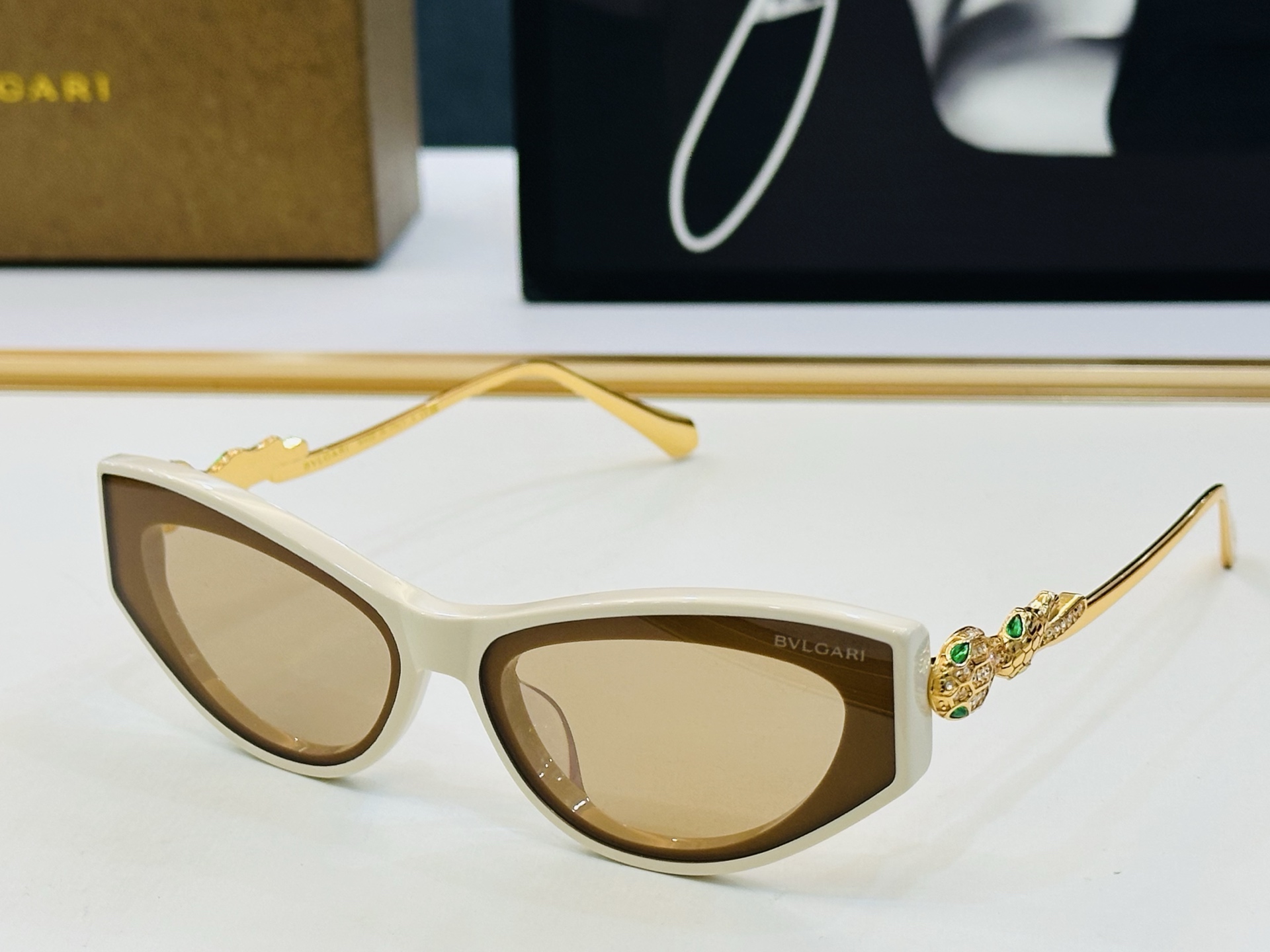 🆕款 官网同售 宝格家 BV1815LU 👍 Size ：51口19-145 绝对要买😎品质非常完美 K