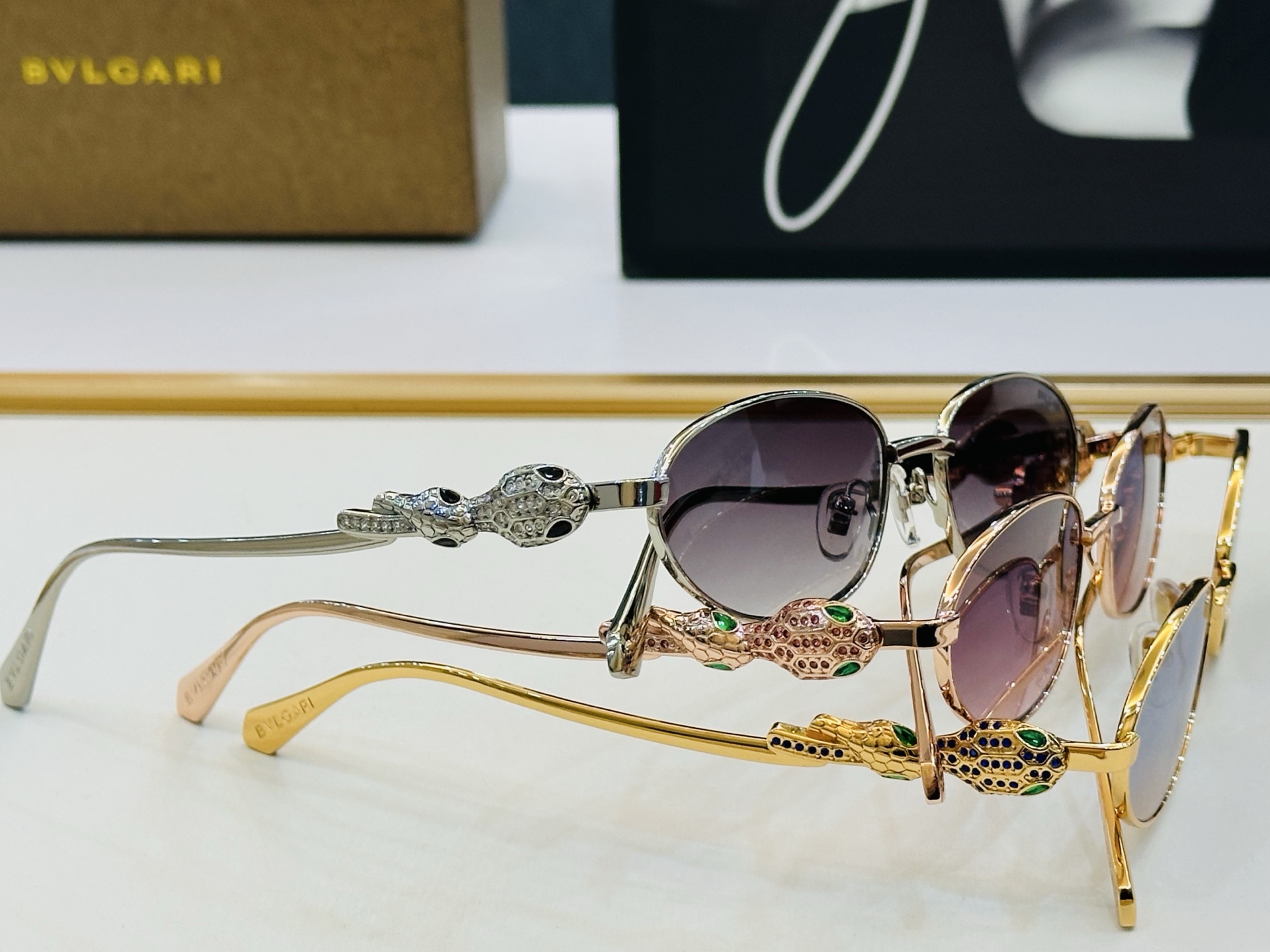 🆕款 官网同售 宝格家 BV1813LU 👍 Size ：55口18-145 绝对要买😎品质非常完美 K