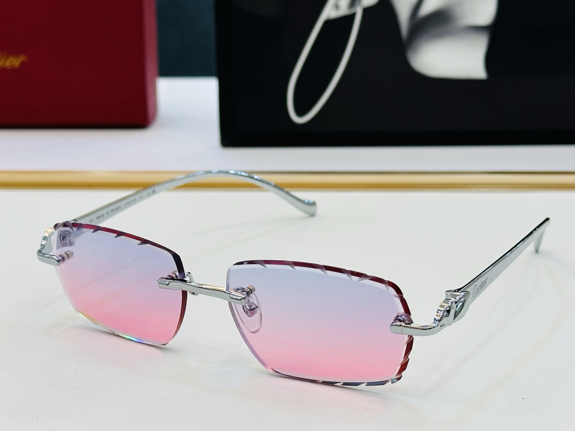 Cartie* 卡家 CT0913S 太阳镜 Size：57口17-135 工艺精湛气质十足！X男女同款