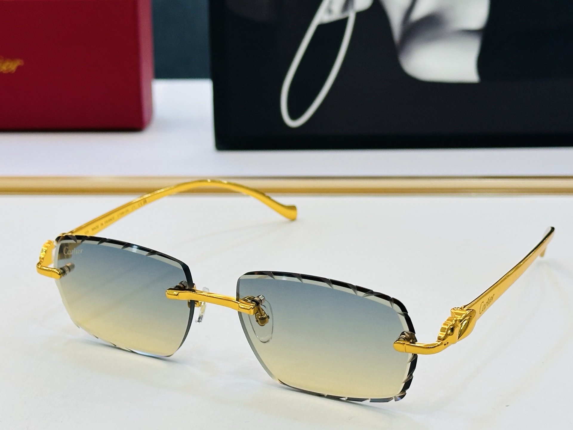 Cartie* 卡家 CT0913S 太阳镜 Size：57口17-135 工艺精湛气质十足！X男女同款