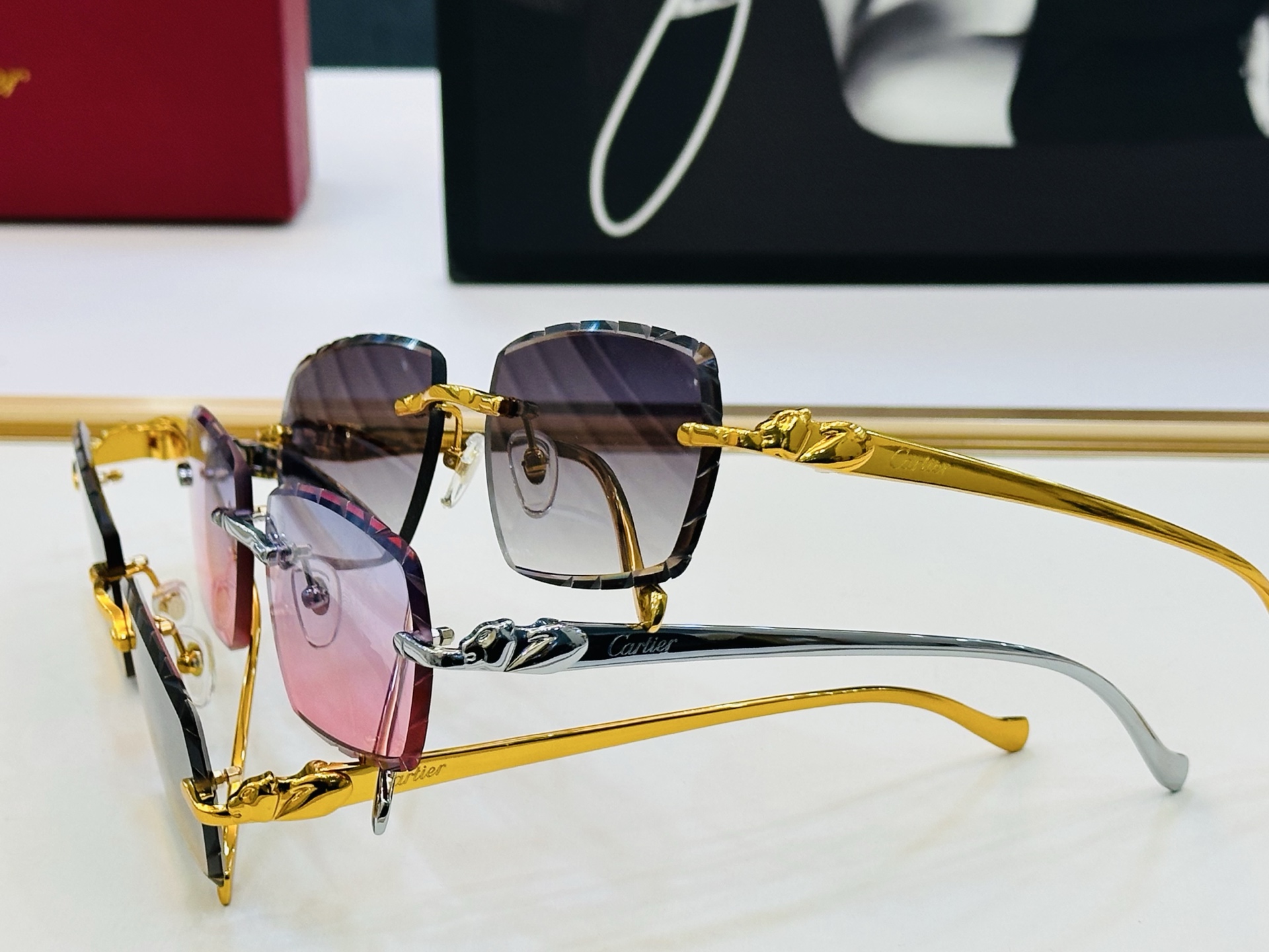 Cartie* 卡家 CT0913S 太阳镜 Size：57口17-135 工艺精湛气质十足！X男女同款