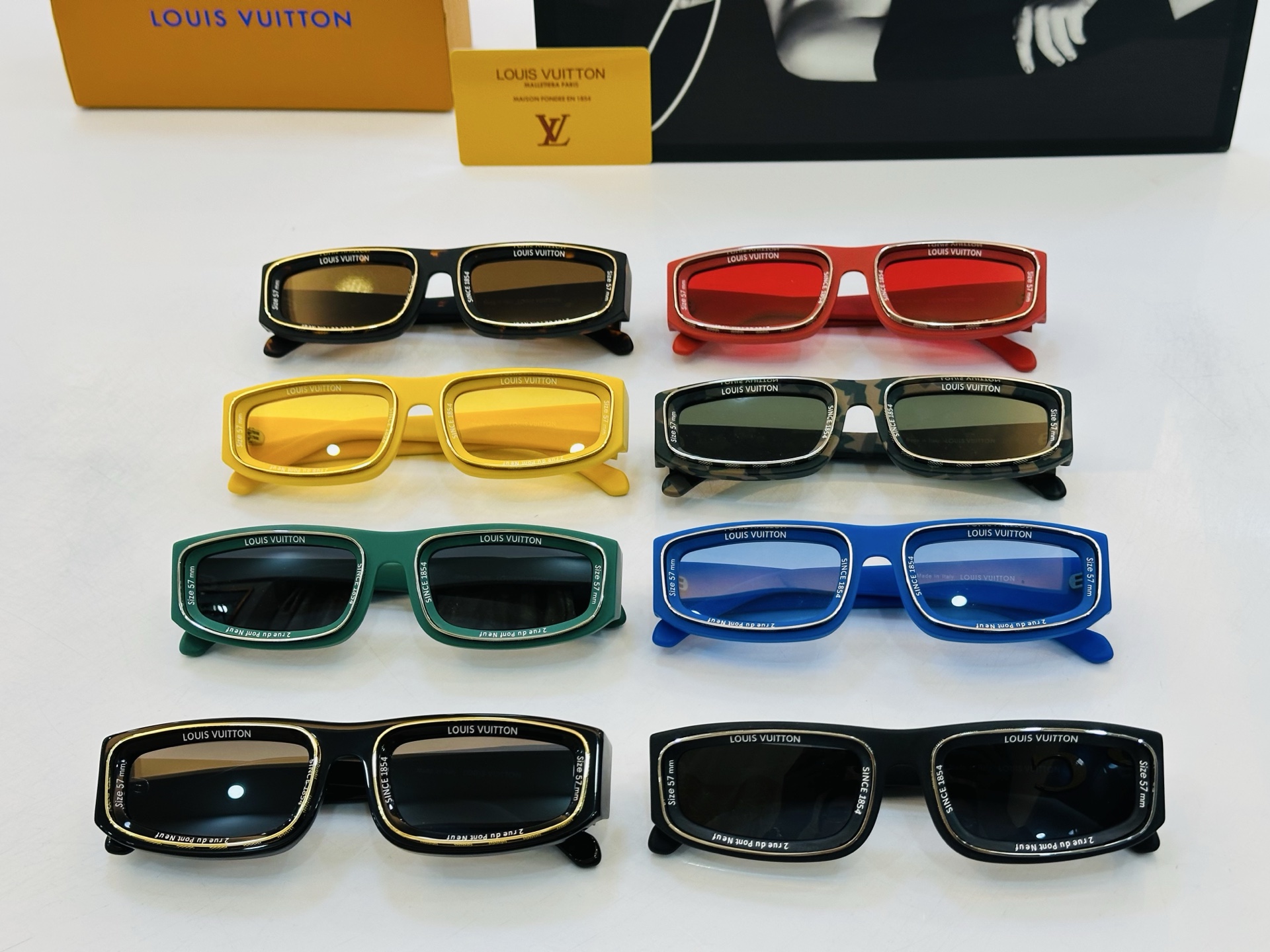 路易家 LOUIS *VUITON 原单高品质 Model: Z2388E 高端货 Size：54口22