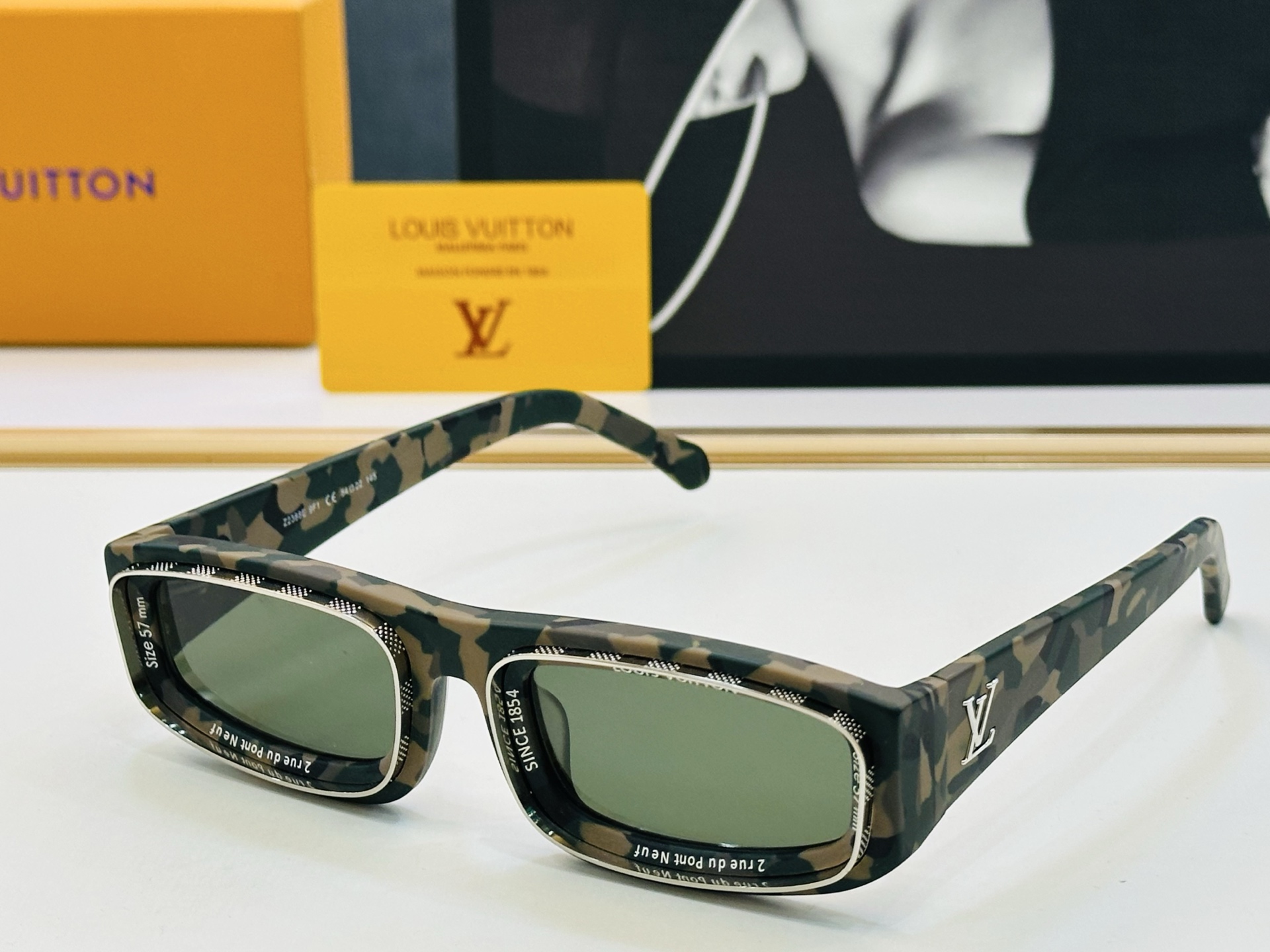 路易家 LOUIS *VUITON 原单高品质 Model: Z2388E 高端货 Size：54口22