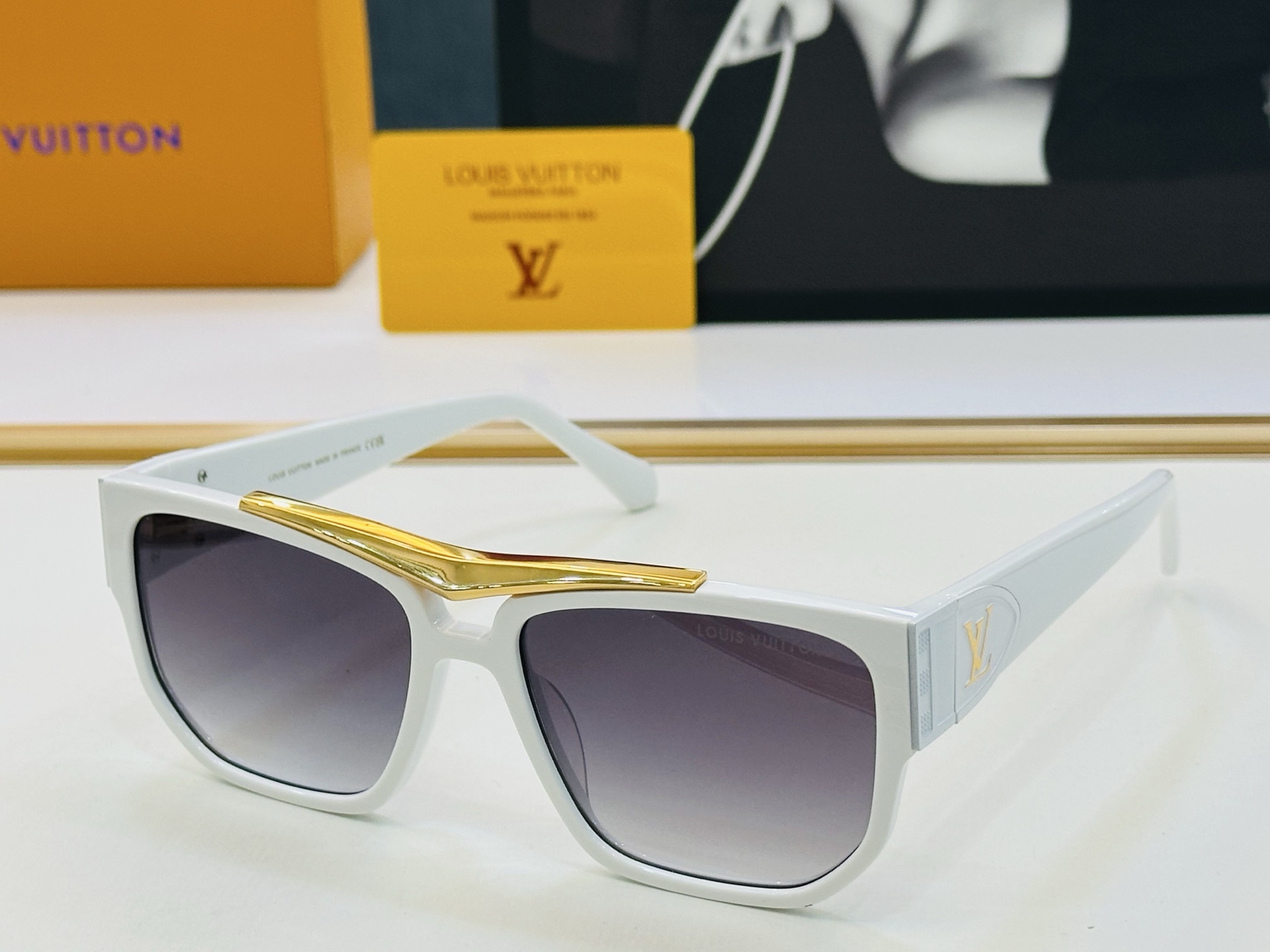 路易家 LOUIS *VUITON 原单高品质 Model: Z2723U 高端货 Size：59口18