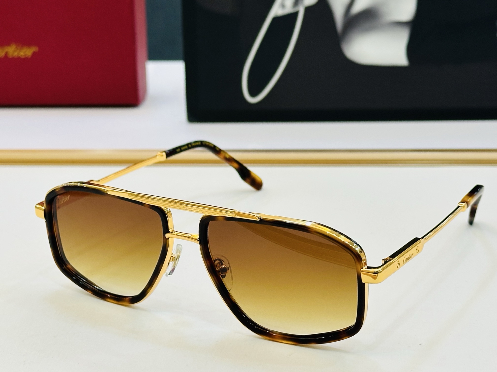 Cartie* 卡家 CT0723S 太阳镜 Size：58口16-145 工艺精湛气质十足！J男女同款