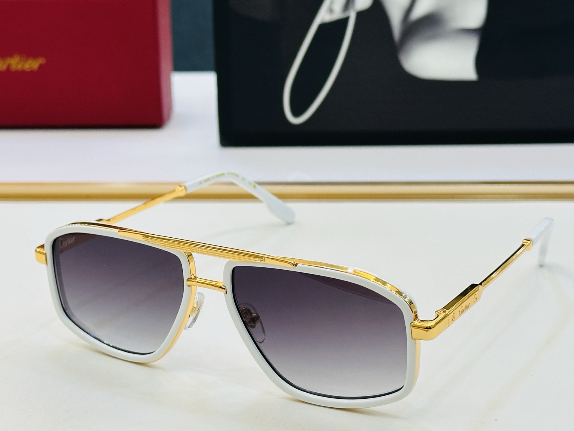 Cartie* 卡家 CT0723S 太阳镜 Size：58口16-145 工艺精湛气质十足！J男女同款