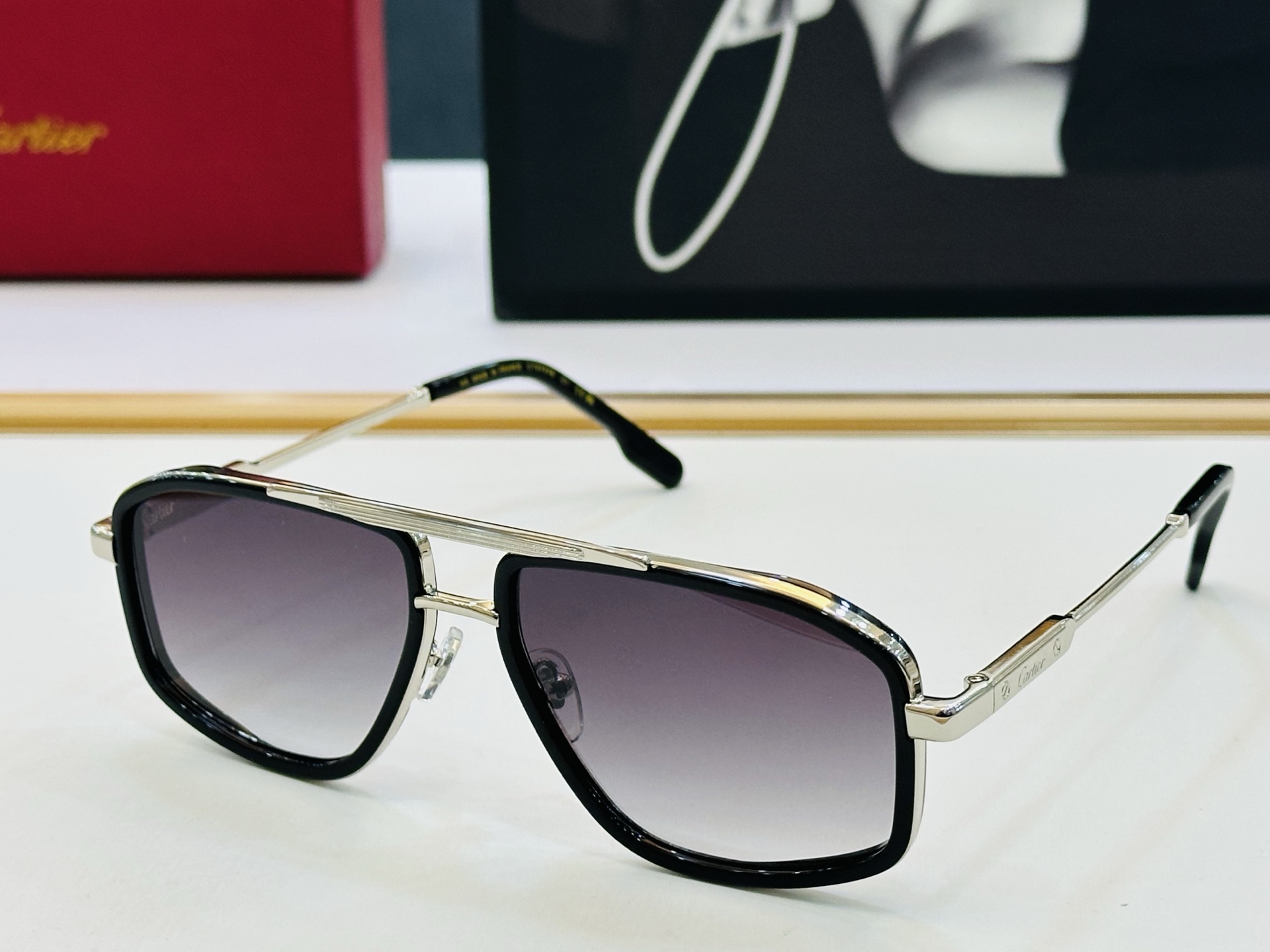 Cartie* 卡家 CT0723S 太阳镜 Size：58口16-145 工艺精湛气质十足！J男女同款