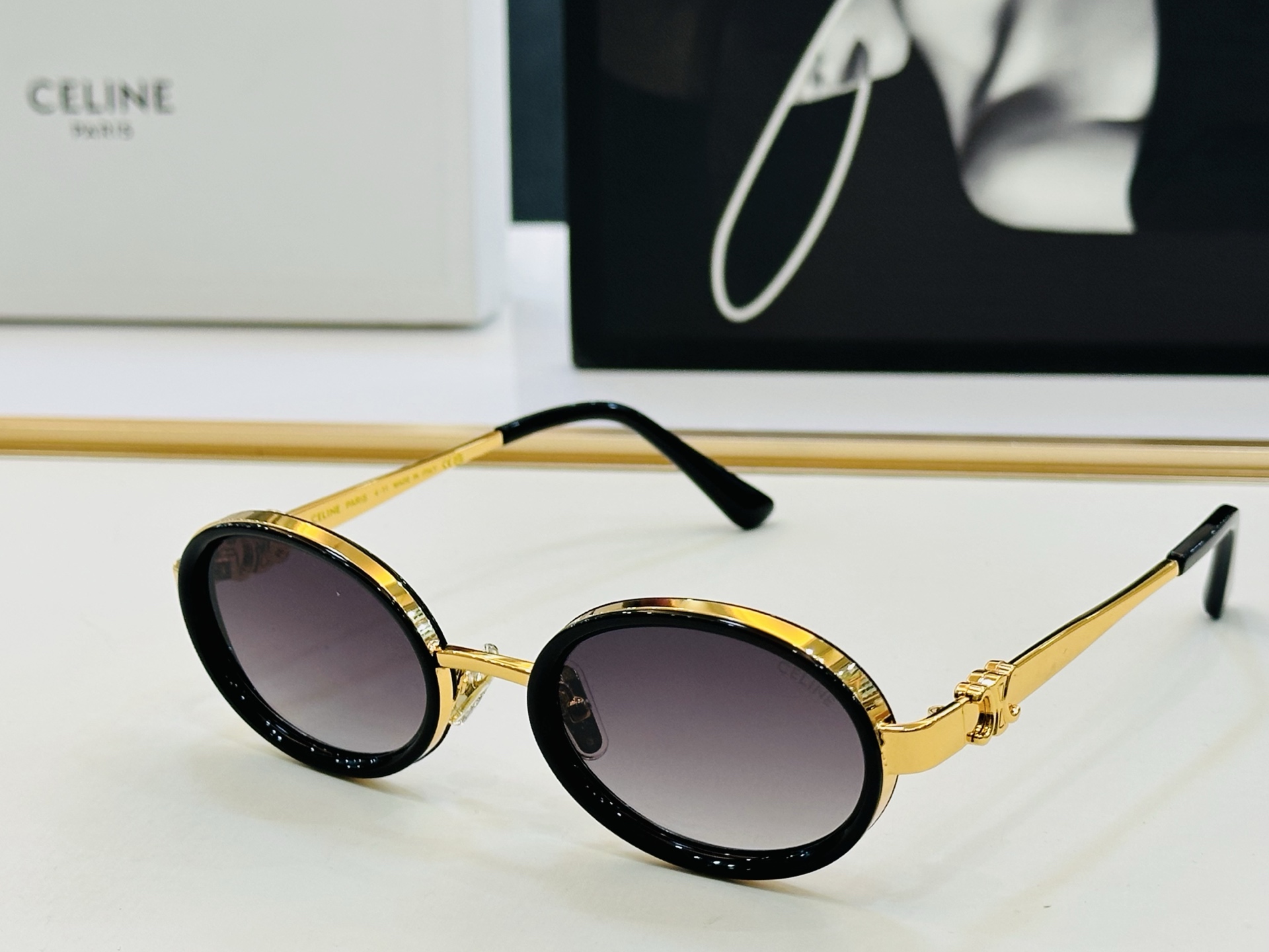 【CELINE】赛琳 CL42138U Size：52口22-143 一直热销的款式，欧美风 光泽度好 