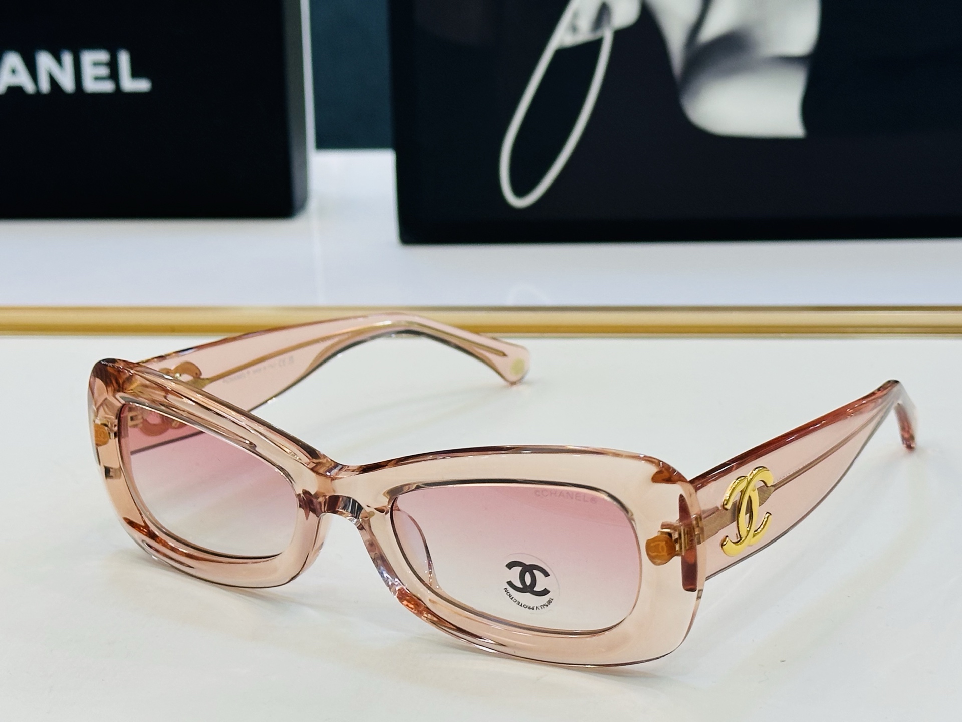 CHANE*香家 CH9185 SIZE：54口21-140 潮流爆款 太阳镜 😍😍高品质 佩戴舒适 F