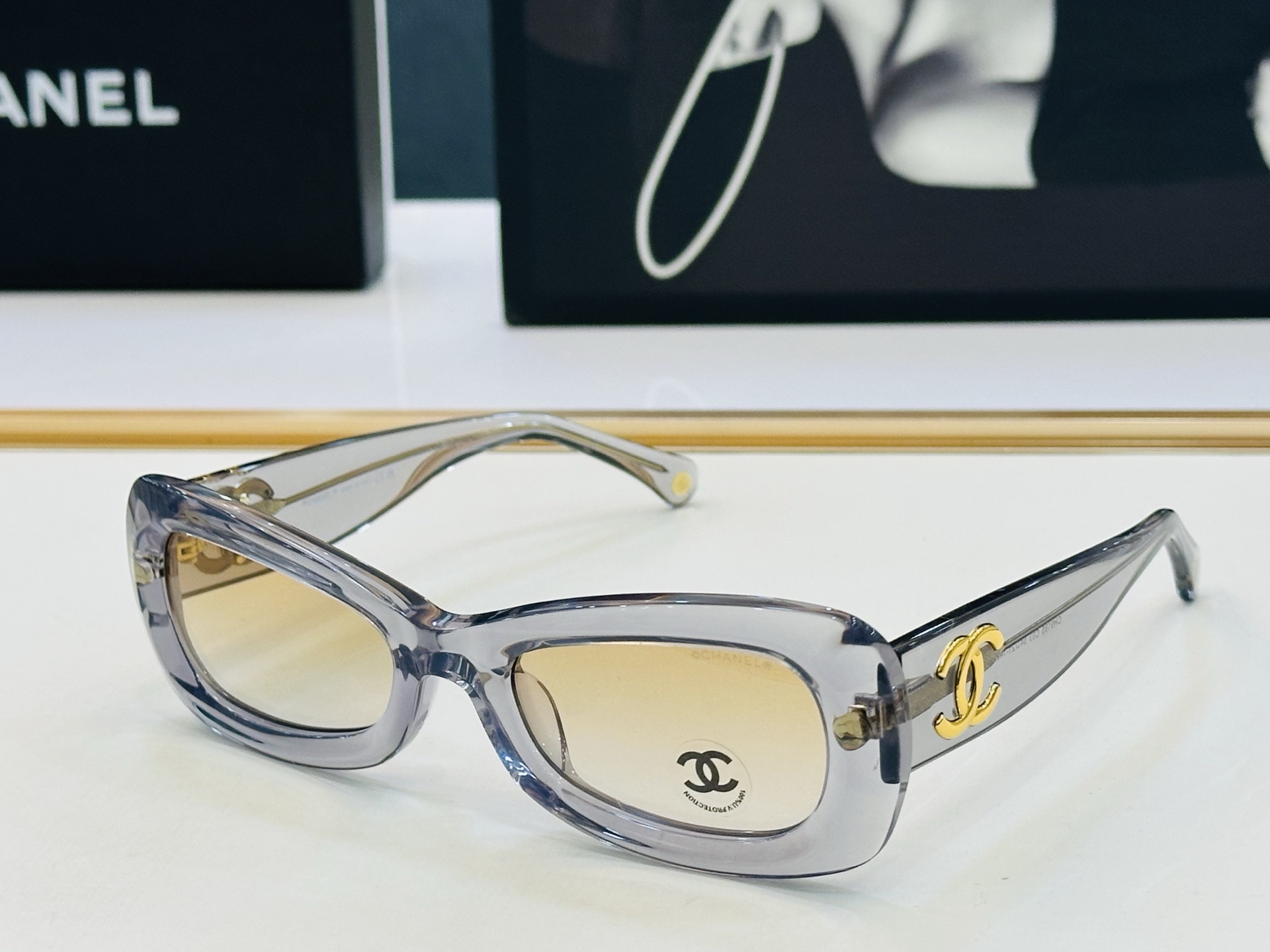 CHANE*香家 CH9185 SIZE：54口21-140 潮流爆款 太阳镜 😍😍高品质 佩戴舒适 F