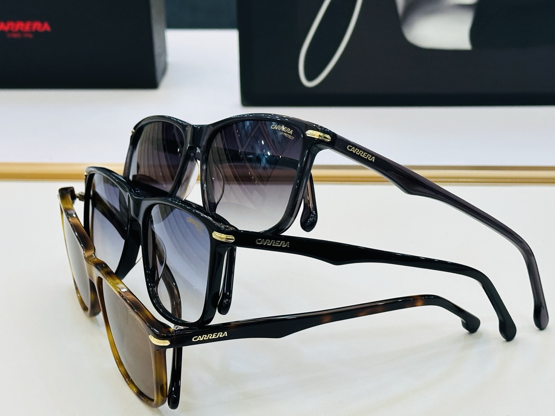 卡雷拉 CARRER* MODEL: 298/S Size：57口16-145 🐲🐲超轻材质 。L上脸超