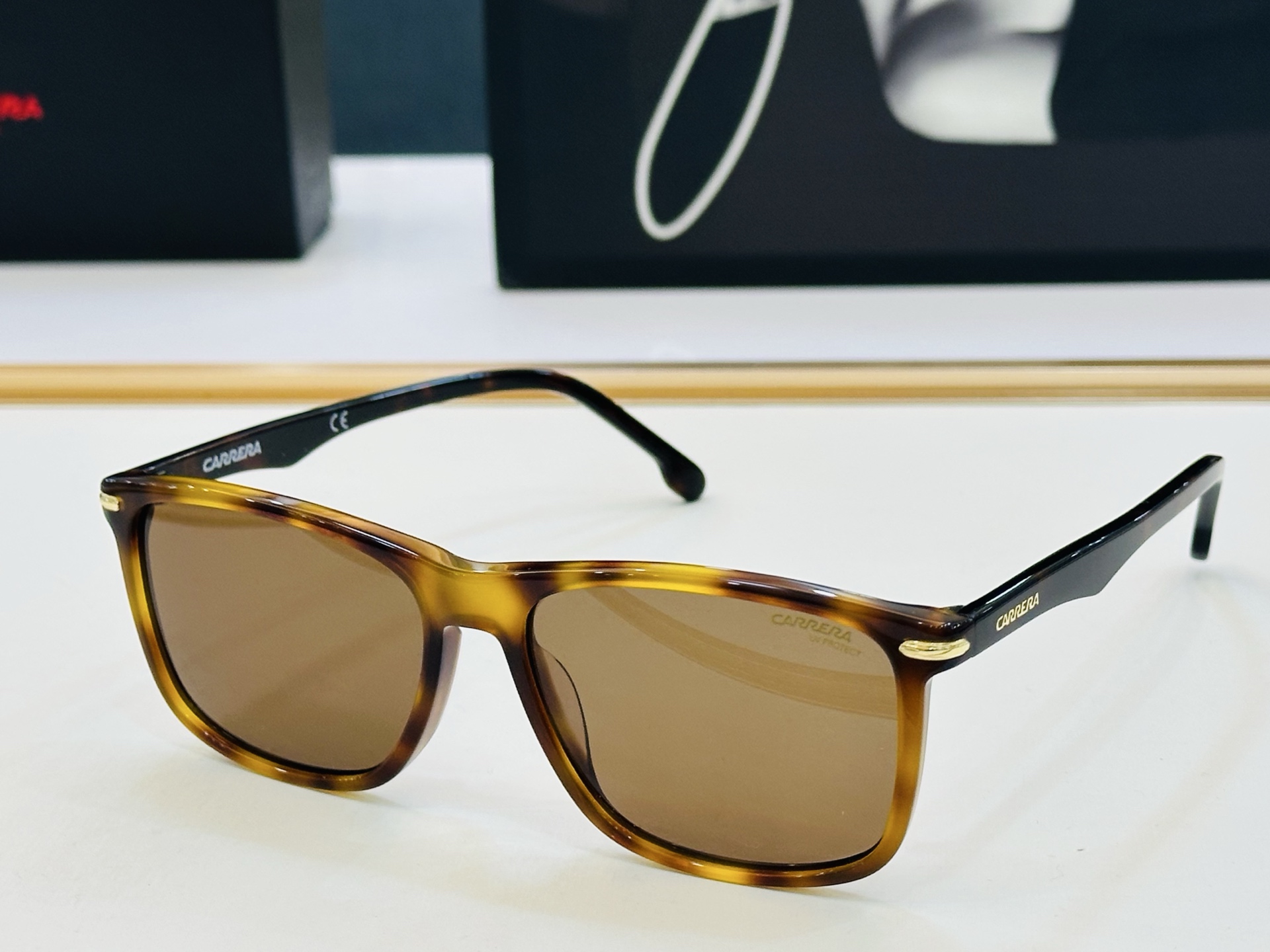 卡雷拉 CARRER* MODEL: 298/S Size：57口16-145 🐲🐲超轻材质 。L上脸超