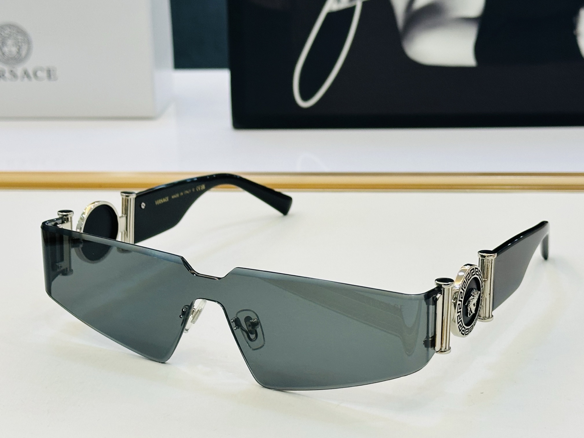 🎉🎉范思家 VERSACE✨✨✨MODEL：VE6825 ✨✨✨SIZE：151口0-138 ✨XL有范