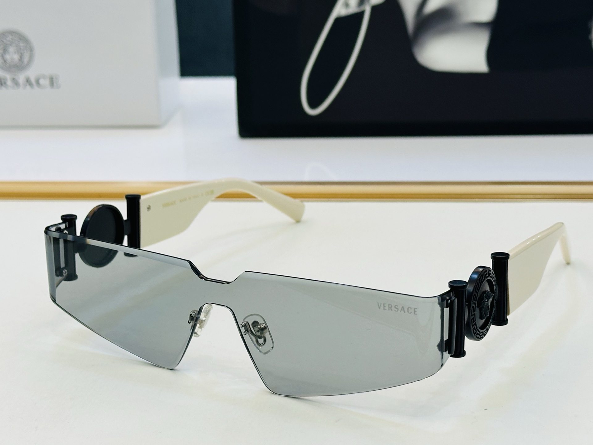 🎉🎉范思家 VERSACE✨✨✨MODEL：VE6825 ✨✨✨SIZE：151口0-138 ✨XL有范