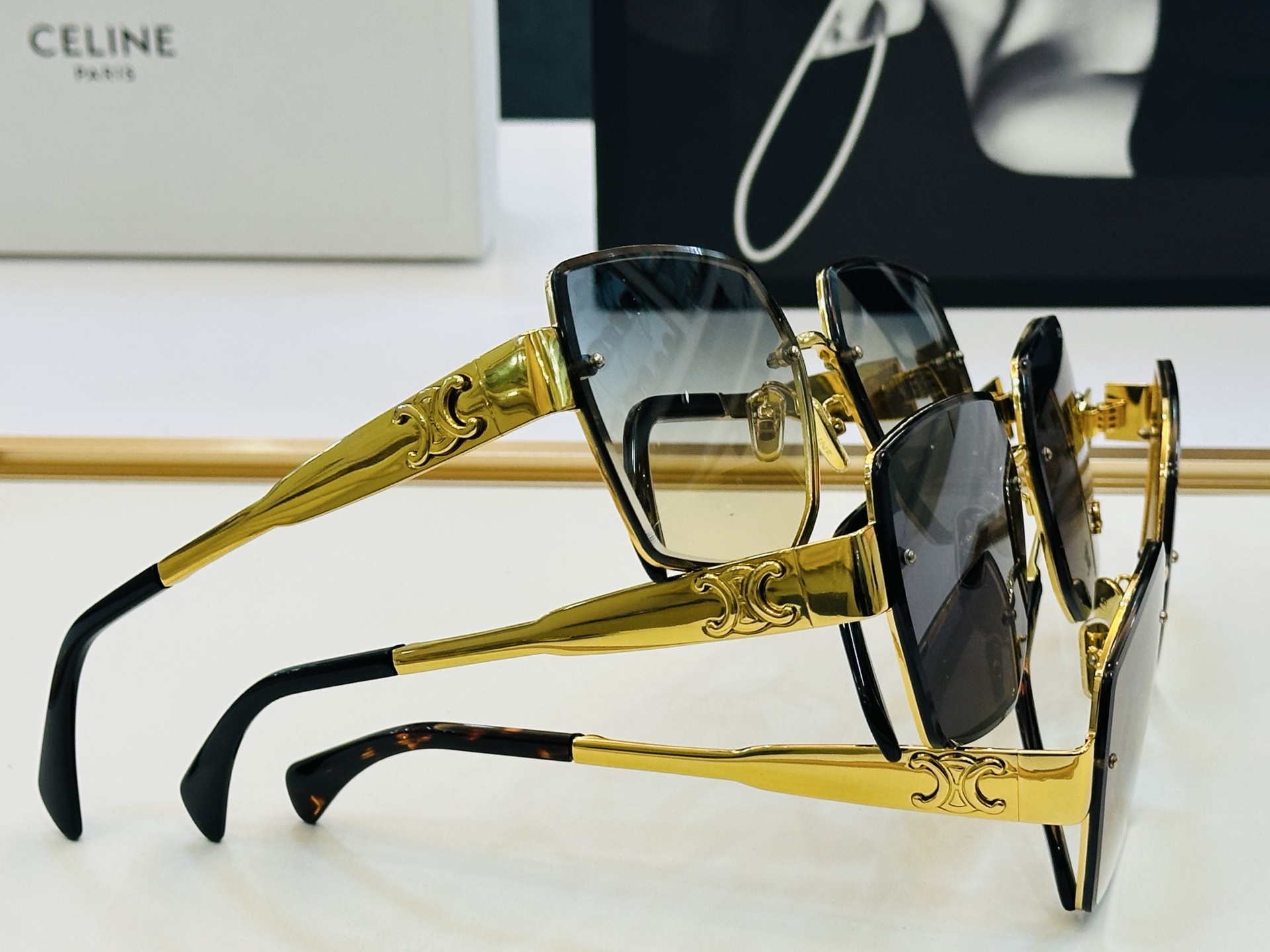 【CELINE】赛琳 CL42118U Size：62口16-145 一直热销的款式 欧美风 光泽度好 