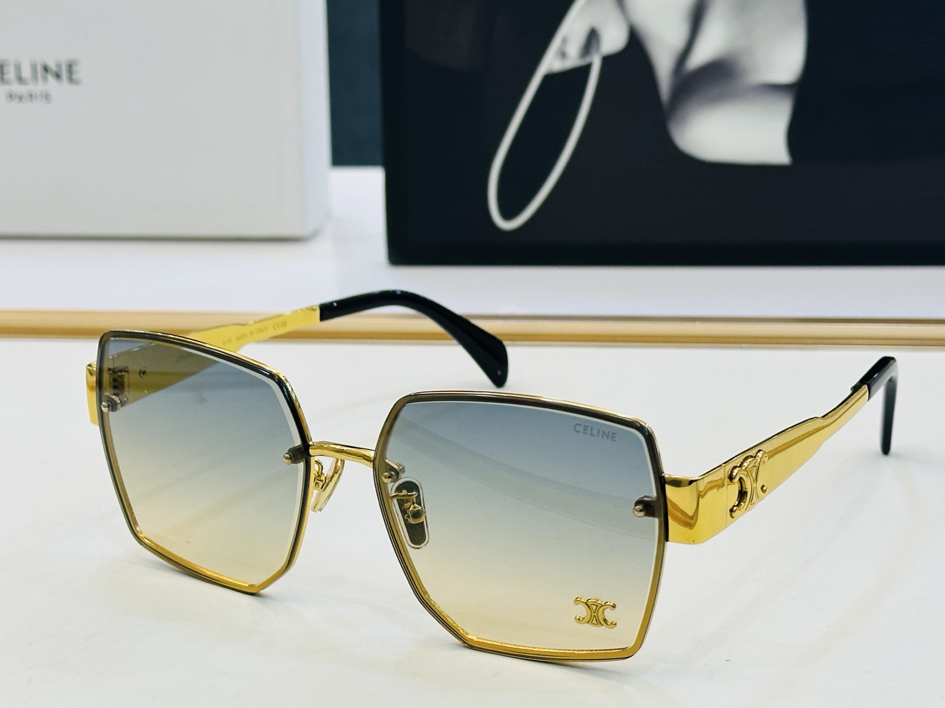 【CELINE】赛琳 CL42118U Size：62口16-145 一直热销的款式 欧美风 光泽度好 