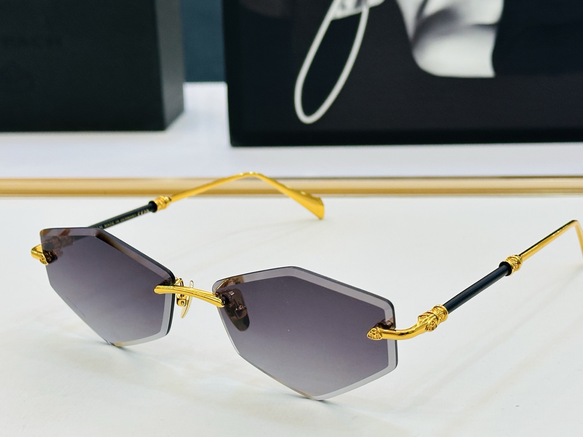 高品质 迈巴赫 🎉🎉做工精美💕💕MAYBAC*H Z055 Size：59口15-145 质感十足 L👍