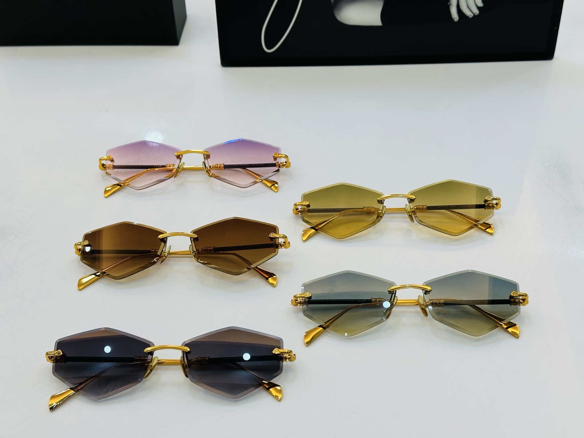 高品质 迈巴赫 🎉🎉做工精美💕💕MAYBAC*H Z055 Size：59口15-145 质感十足 L👍