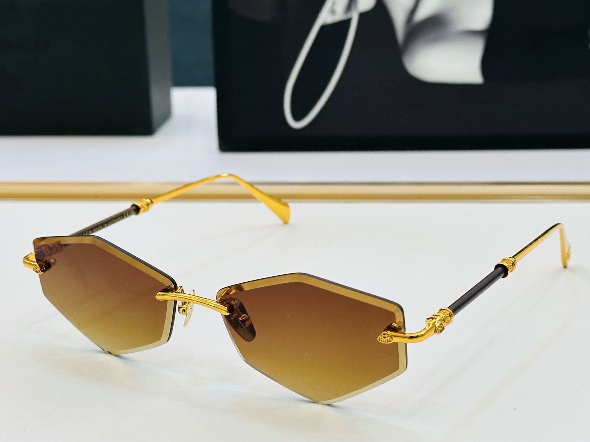 高品质 迈巴赫 🎉🎉做工精美💕💕MAYBAC*H Z055 Size：59口15-145 质感十足 L👍