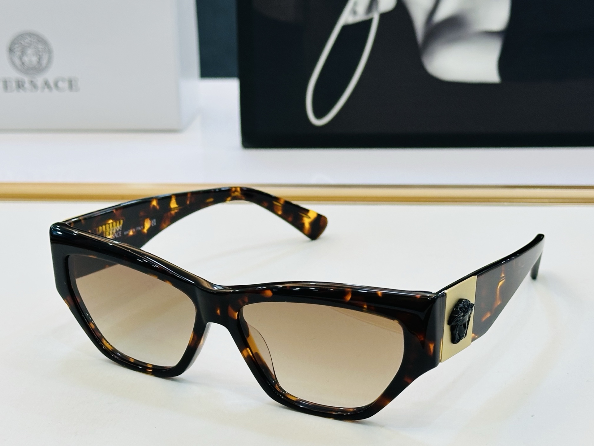 🎉🎉范思家 VERSACE✨✨✨MODEL：VE S89 ✨✨✨SIZE：55口16-145 ✨L有范