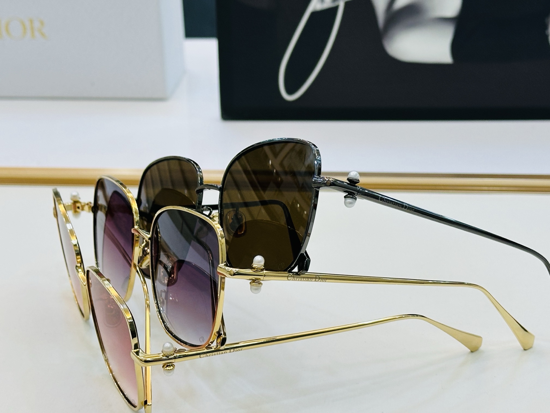 🔻🔻🔻DIO* 迪家 S1U Size：56口17-140 春夏款墨镜 😎🔆 q搭配镜腿精致 质量上佳