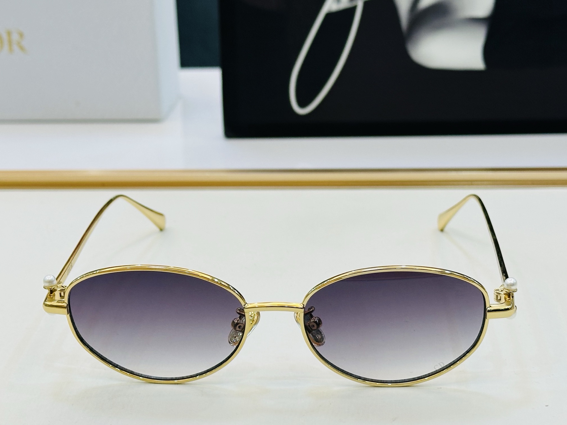 🔻🔻🔻DIO* 迪家 S2U Size：55口18-140 春夏款墨镜 😎🔆 q搭配镜腿精致 质量上佳