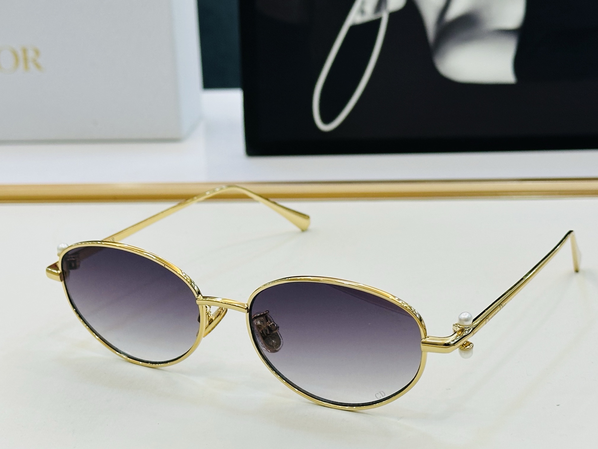 🔻🔻🔻DIO* 迪家 S2U Size：55口18-140 春夏款墨镜 😎🔆 q搭配镜腿精致 质量上佳