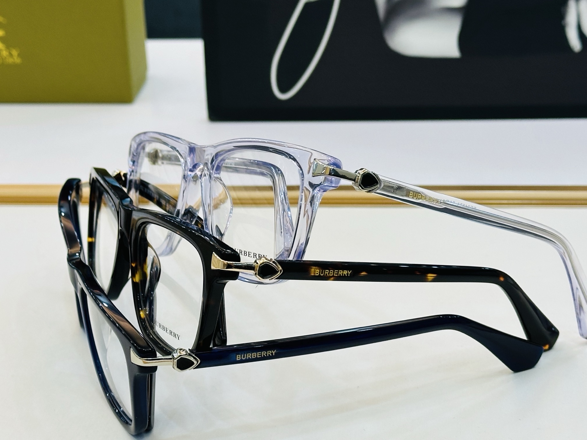 新款 BURBERR*🔻巴家 BE2437A 百搭镜架Size：54口20-145 🌲🌲🌲板材框 H多色