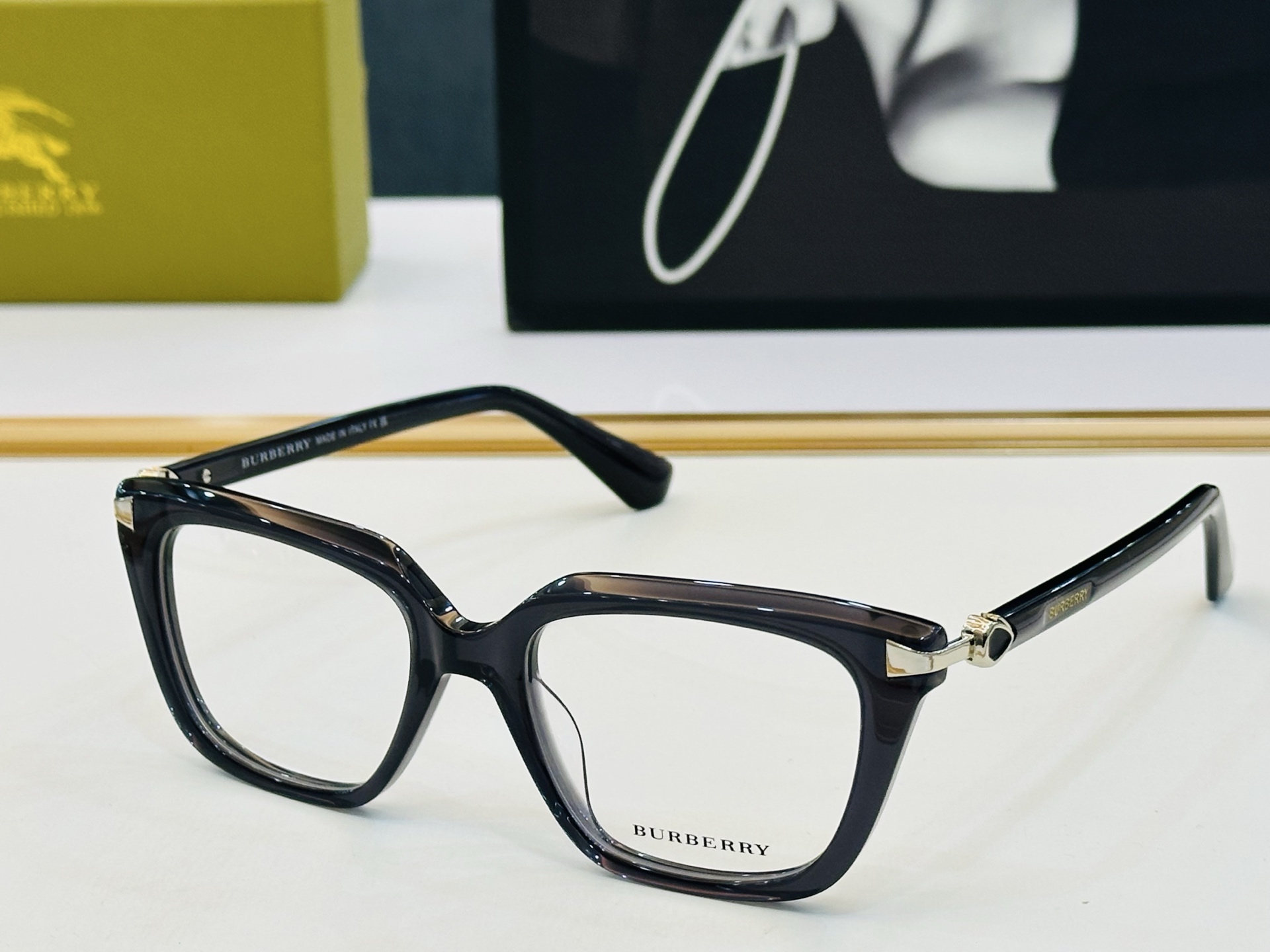 新款 BURBERR*🔻巴家 BE2437B 百搭镜架Size：53口19-145 🌲🌲🌲板材框 H多色