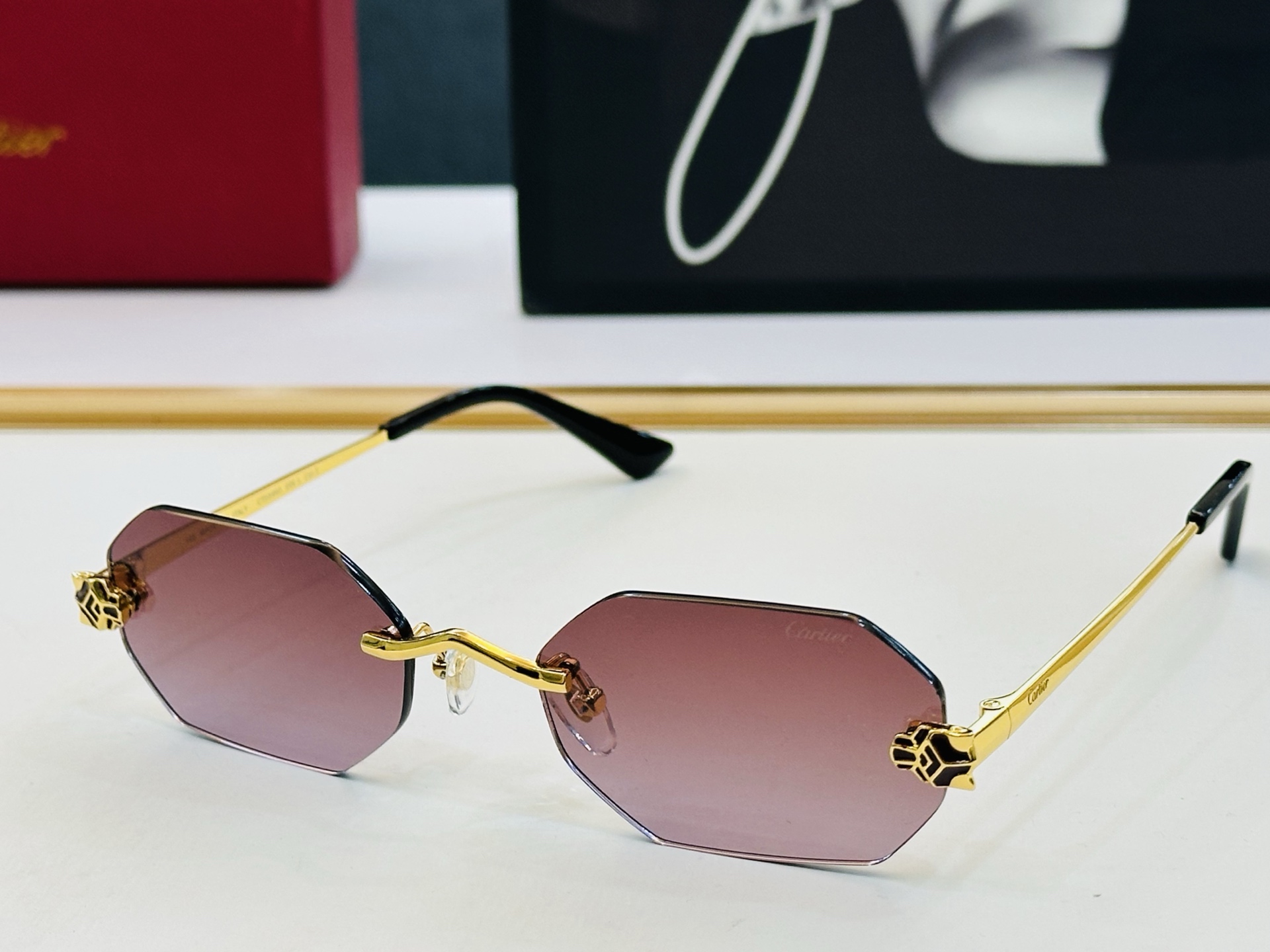 Cartie* 卡家 CT0599O 太阳镜 Size：56口20-145 工艺精湛气质十足！C男女同款