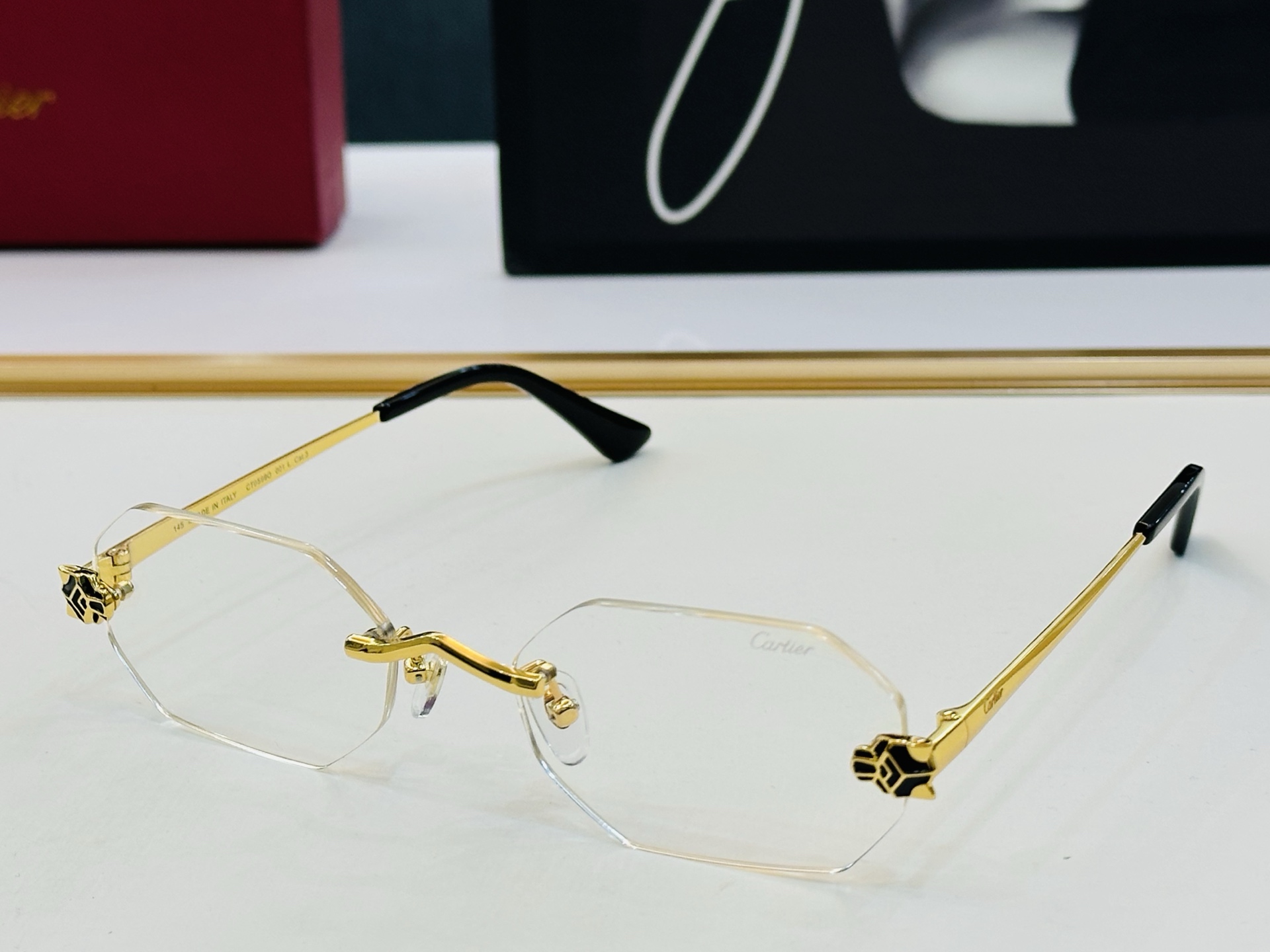 Cartie* 卡家 CT0599O 太阳镜 Size：56口20-145 工艺精湛气质十足！C男女同款