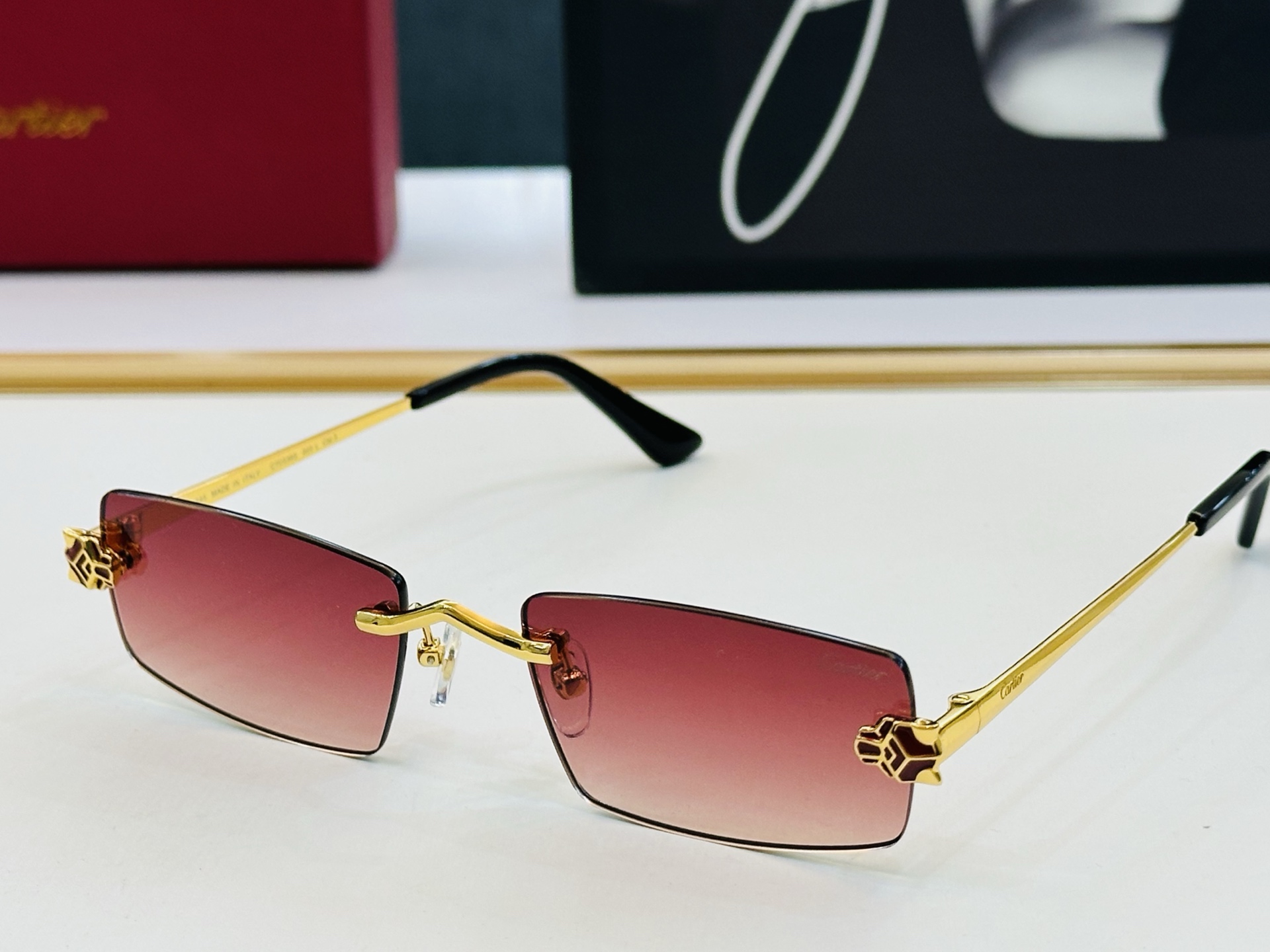 Cartie* 卡家 CT0598S 太阳镜 Size：55口20-145 工艺精湛气质十足！C男女同款