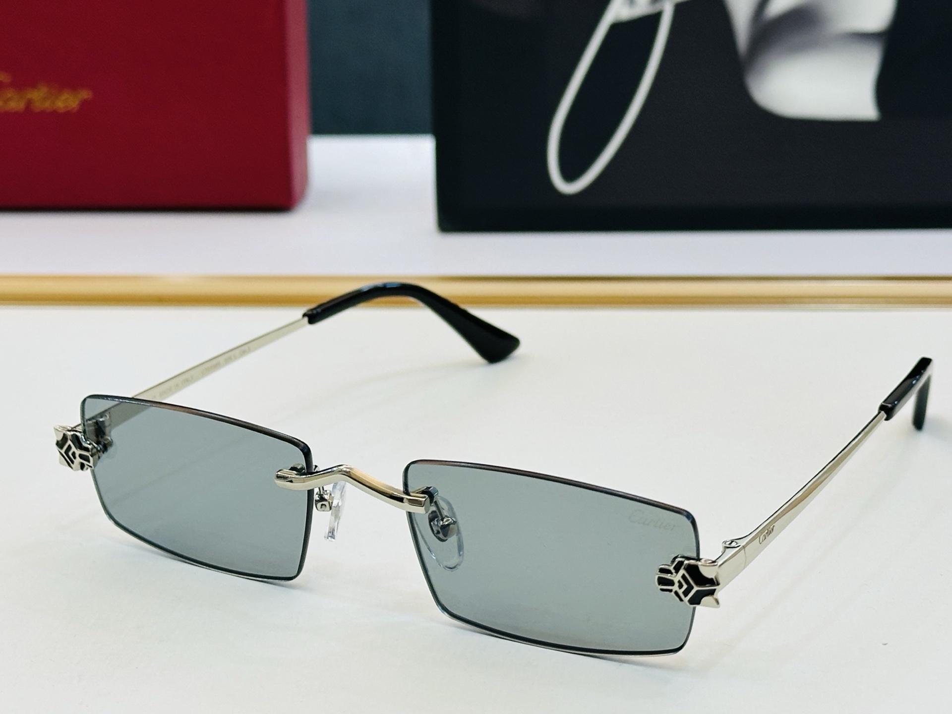 Cartie* 卡家 CT0598S 太阳镜 Size：55口20-145 工艺精湛气质十足！C男女同款