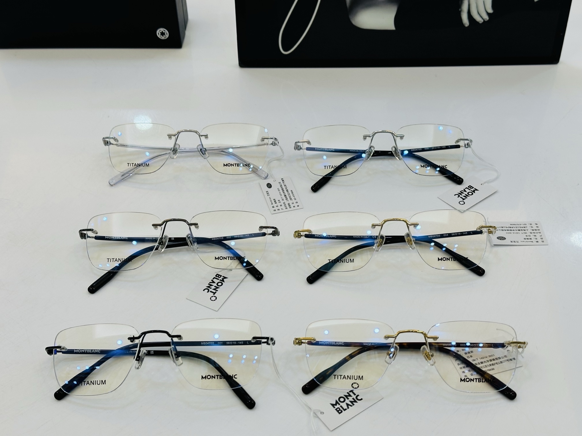 官网新品 MONTBLANC 万宝龙 MB0470 Size：56口19-145 做工精良 👍👍W 完美