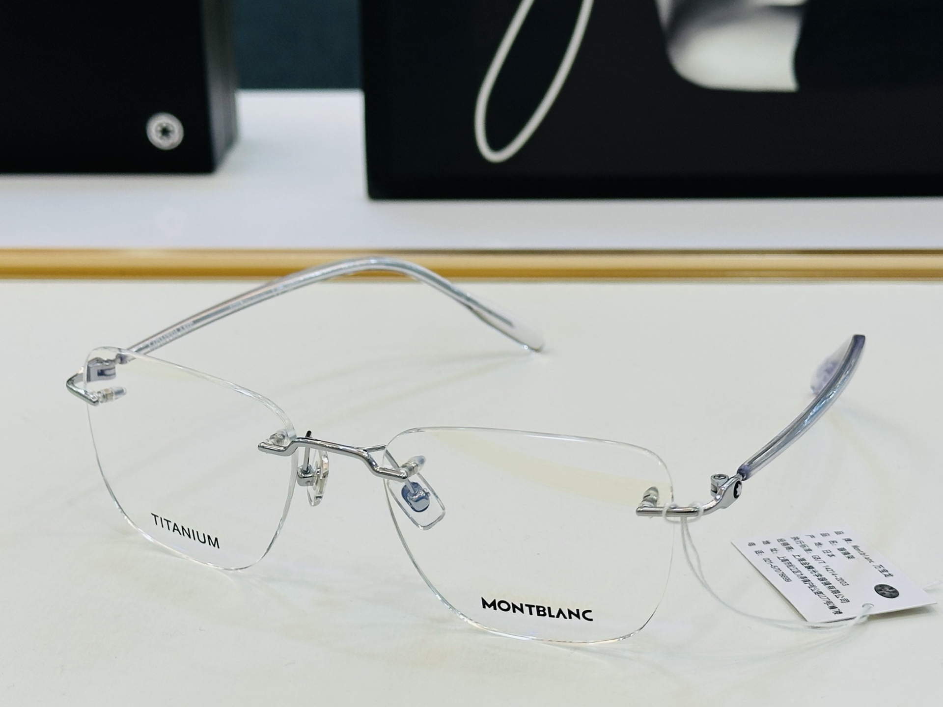 官网新品 MONTBLANC 万宝龙 MB0470 Size：56口19-145 做工精良 👍👍W 完美