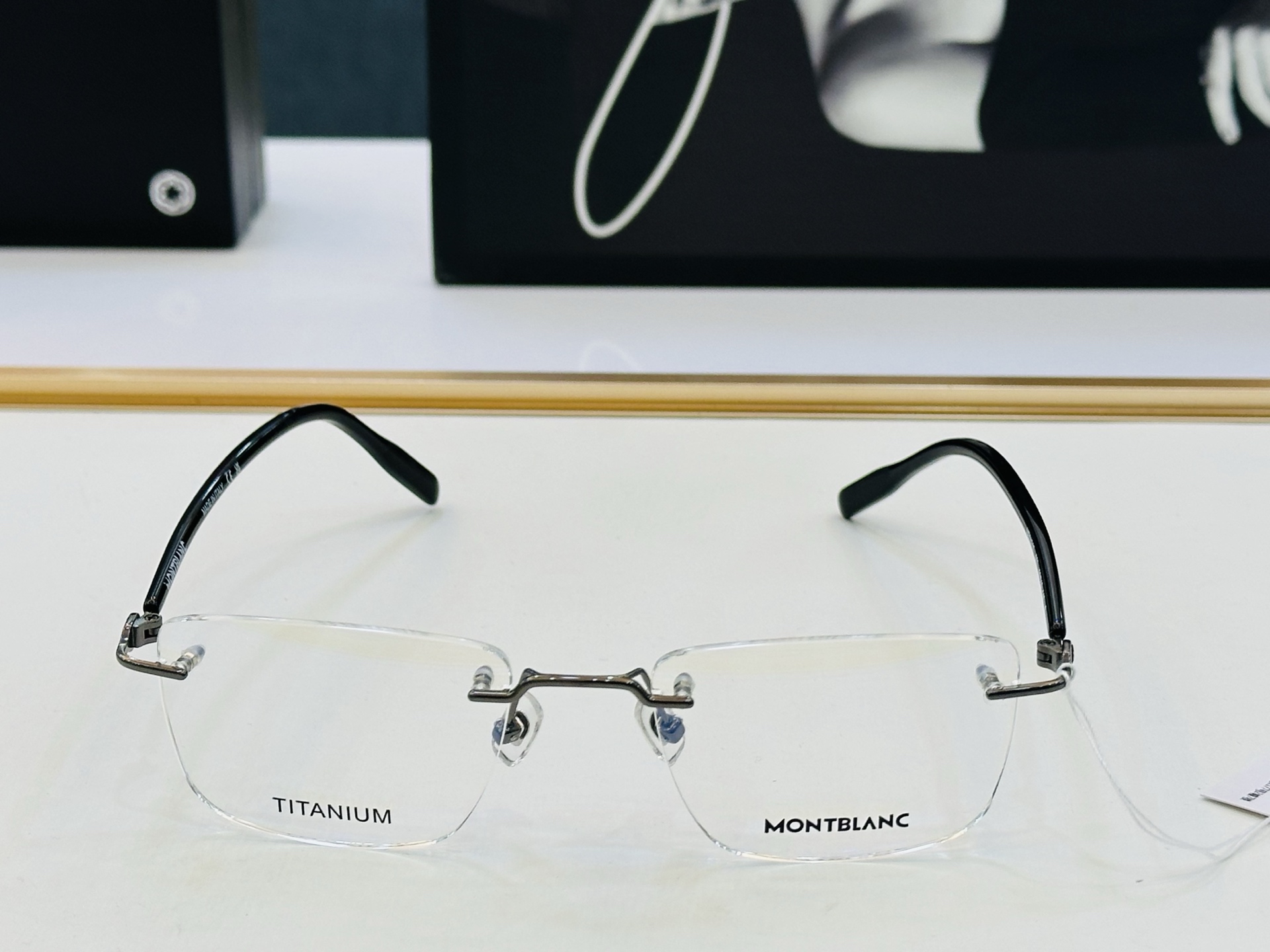 官网新品 MONTBLANC 万宝龙 MB0431 Size：53口19-145 做工精良 👍👍W 完美