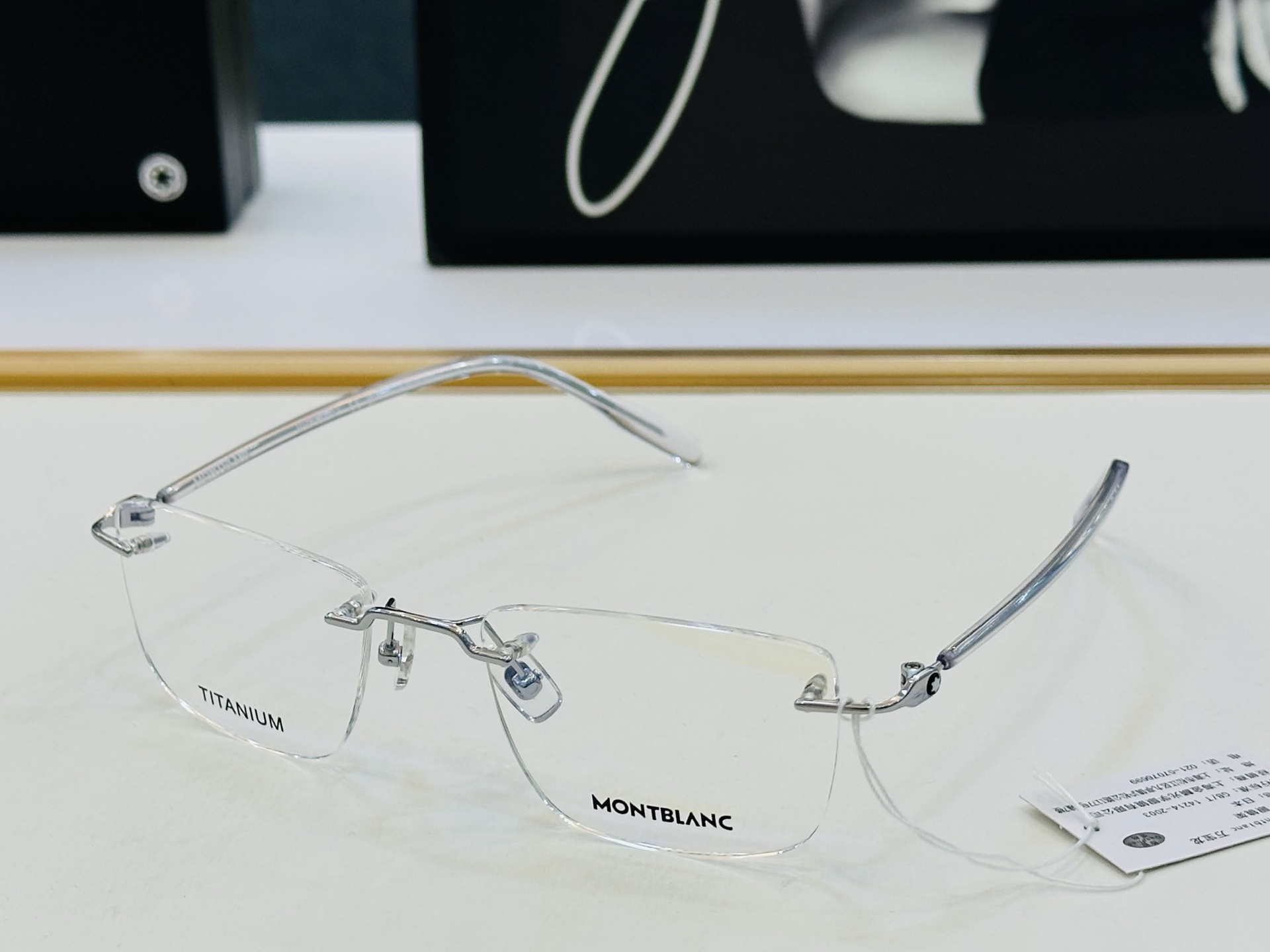 官网新品 MONTBLANC 万宝龙 MB0431 Size：53口19-145 做工精良 👍👍W 完美