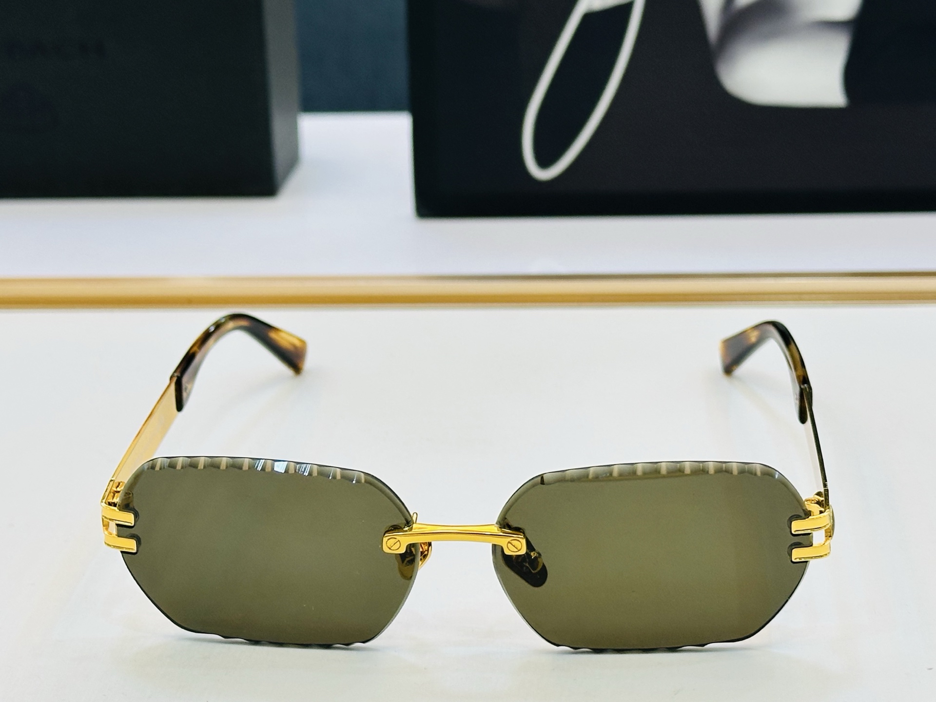 高品质 迈巴赫 🎉🎉做工精美💕💕MAYBAC*H Arthur Size：58口16-142 质感十足 