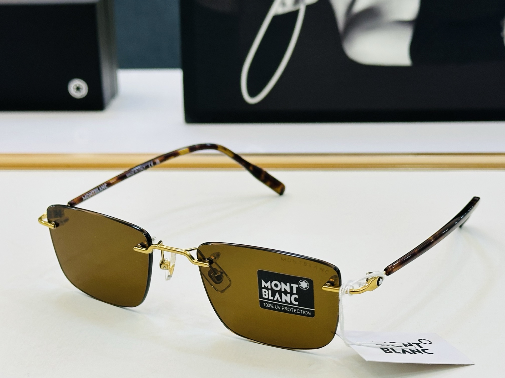 官网新品 MONTBLANC 万宝龙 MB0431 Size：53口19-145 做工精良 👍👍W 完美