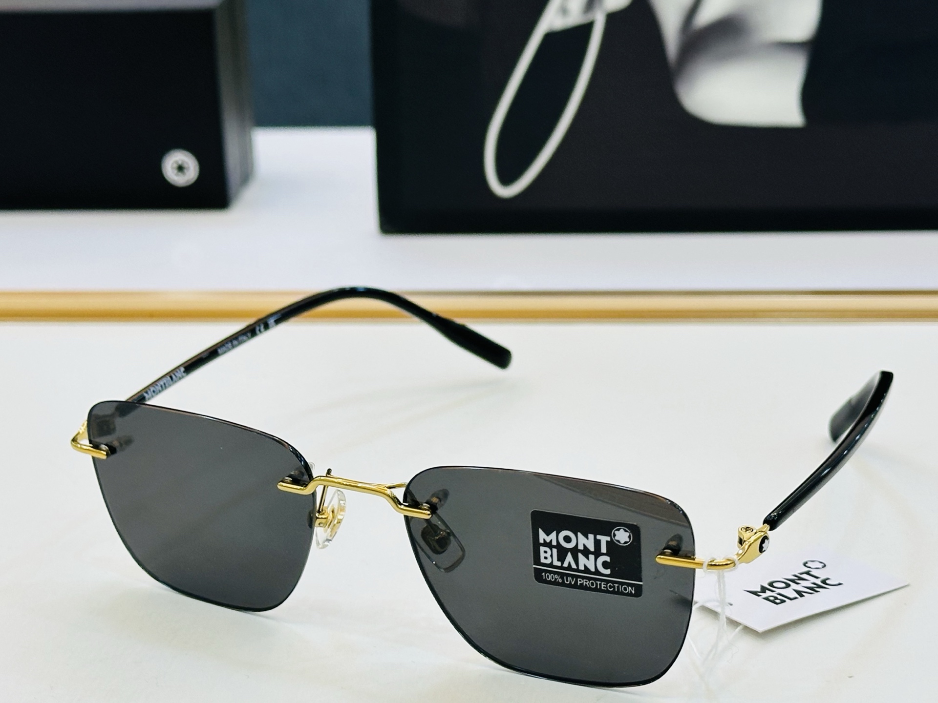 官网新品 MONTBLANC 万宝龙 MB0470 Size：56口19-145 做工精良 👍👍W 完美