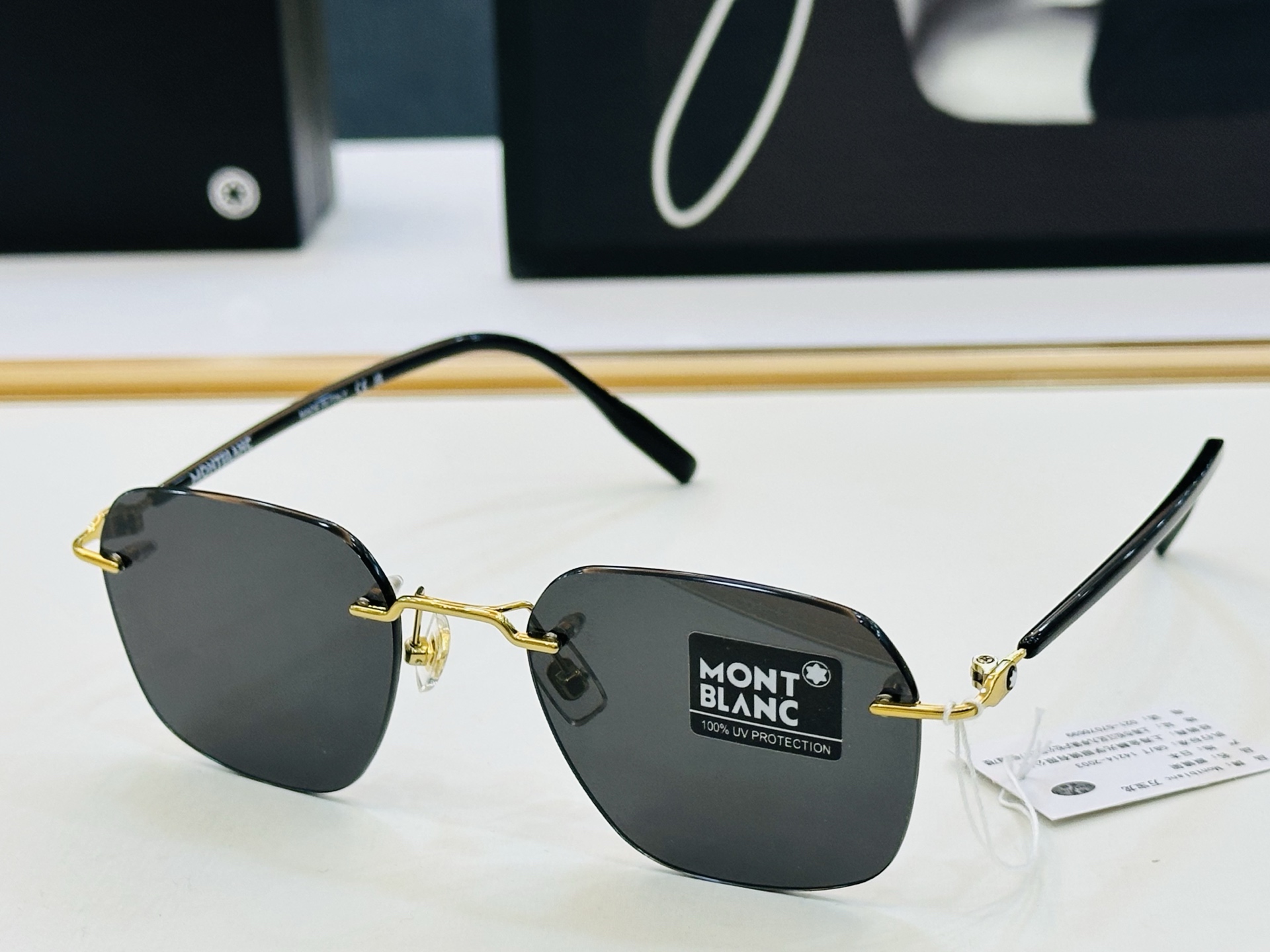 官网新品 MONTBLANC 万宝龙 MB0430 Size：51口19-145 做工精良 👍👍W 完美