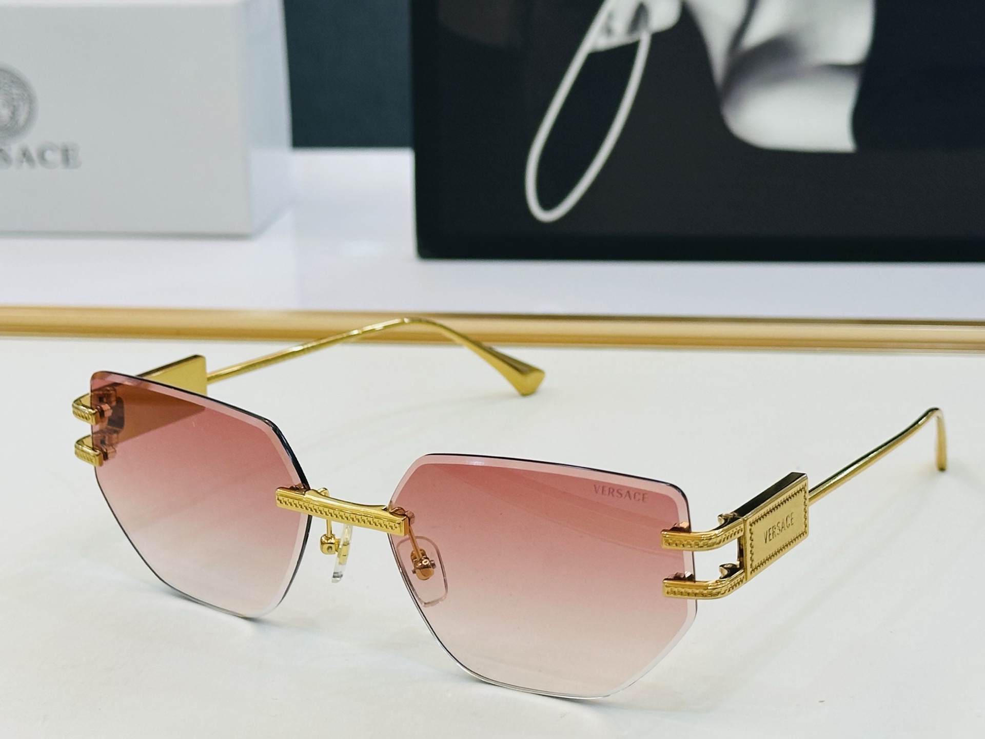 🎉🎉范思家 VERSACE✨VE2276 Size：60口18-145 ✨q有范