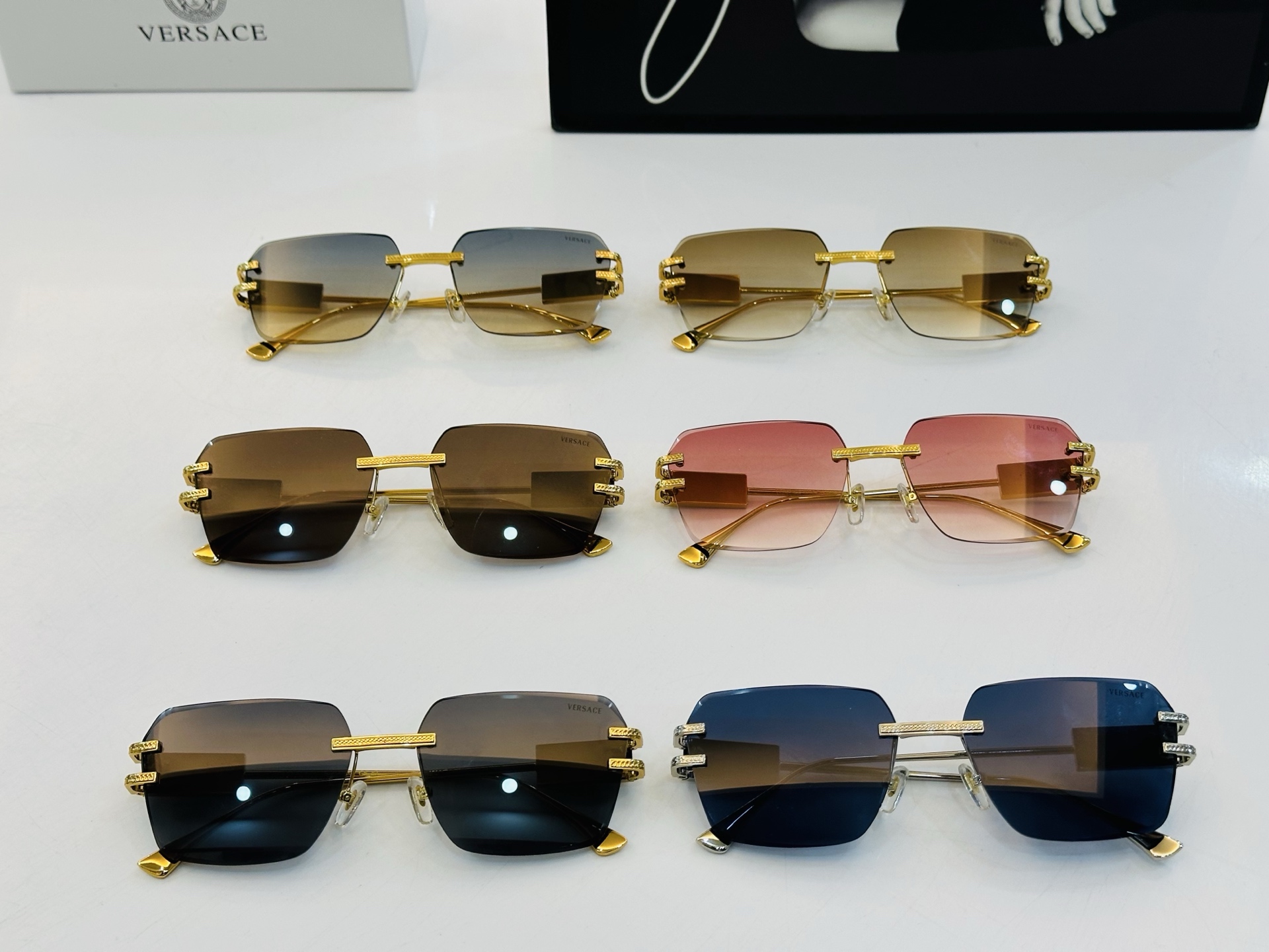 🎉🎉范思家 VERSACE✨VE2275Size：60口15-145 ✨q有范