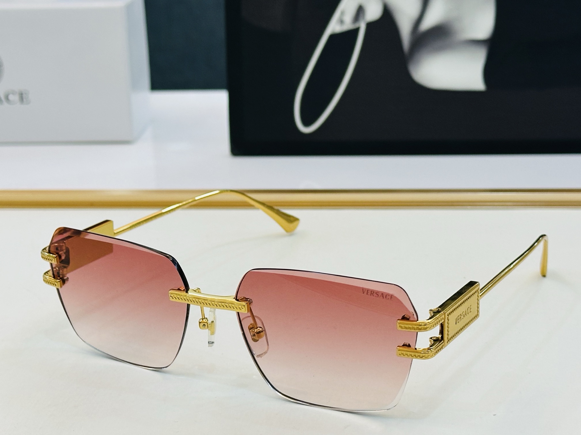 🎉🎉范思家 VERSACE✨VE2275Size：60口15-145 ✨q有范