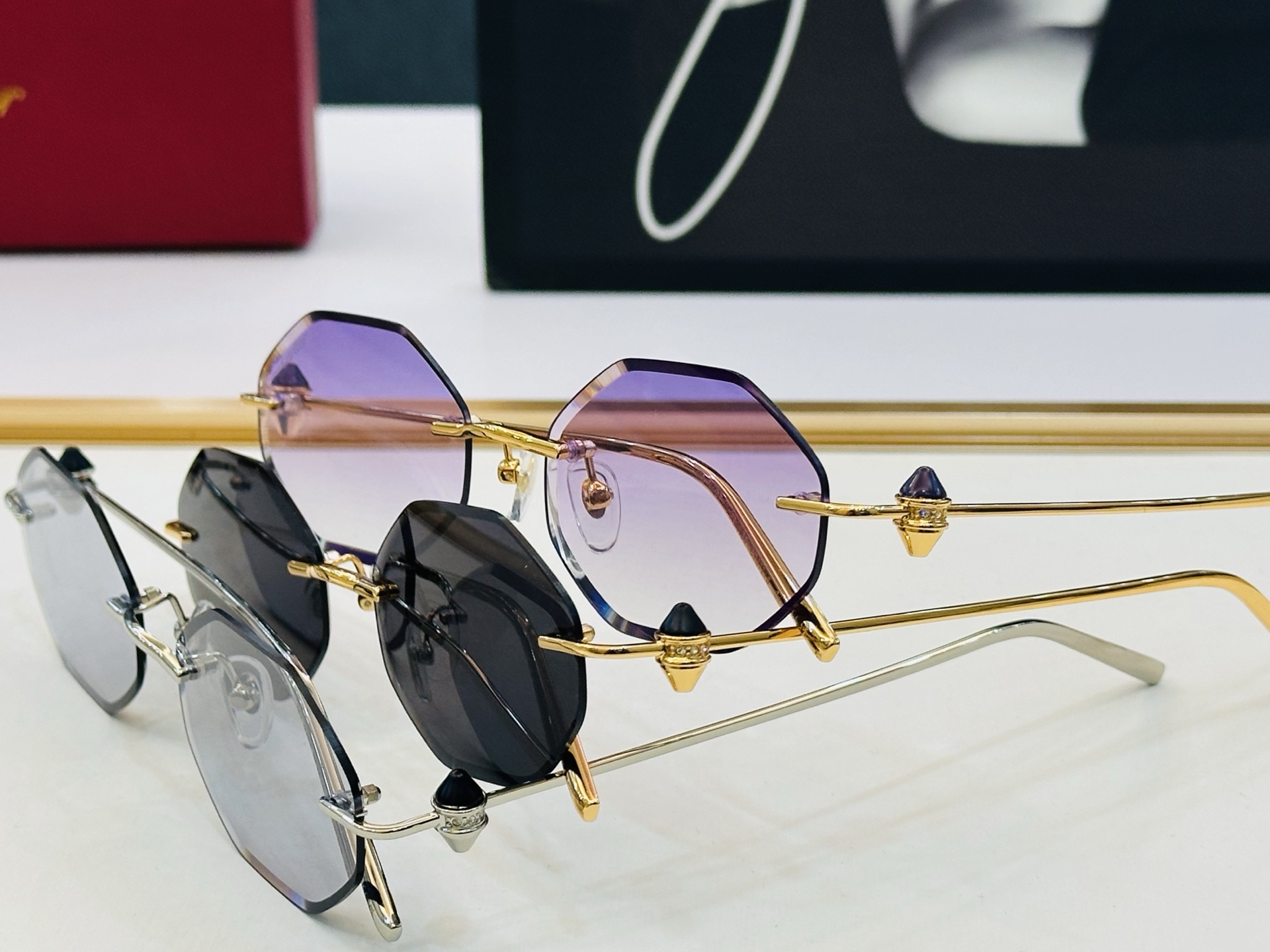 🆕 原版Cartie* 卡家 官网经典款 太阳镜 CT0721S Size：5518-142 电镀工艺精