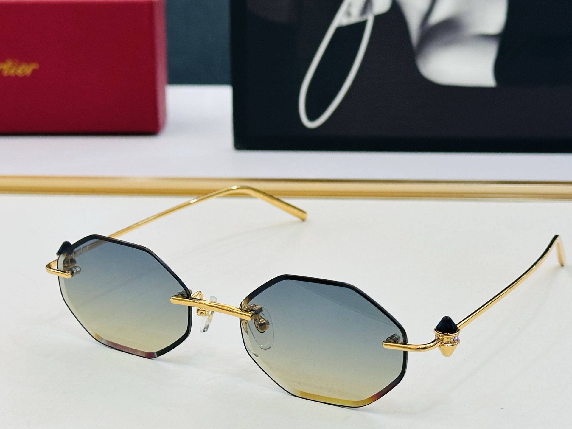 🆕 原版Cartie* 卡家 官网经典款 太阳镜 CT0721S Size：5518-142 电镀工艺精