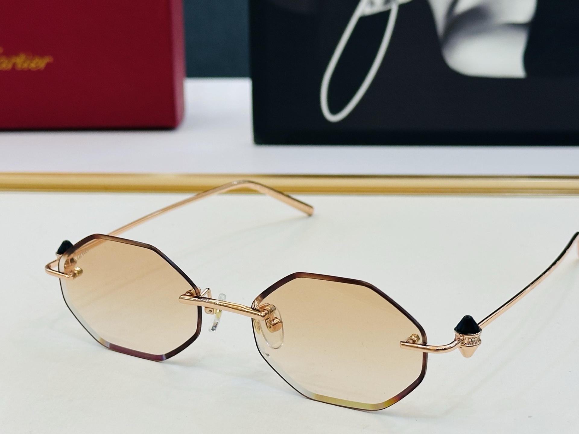 🆕 原版Cartie* 卡家 官网经典款 太阳镜 CT0721S Size：5518-142 电镀工艺精